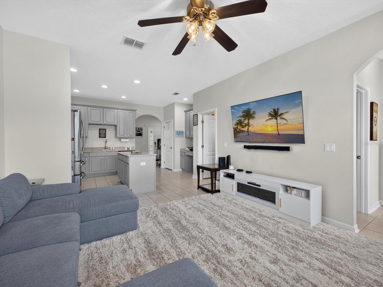 12988 Borland St Property Photo 10