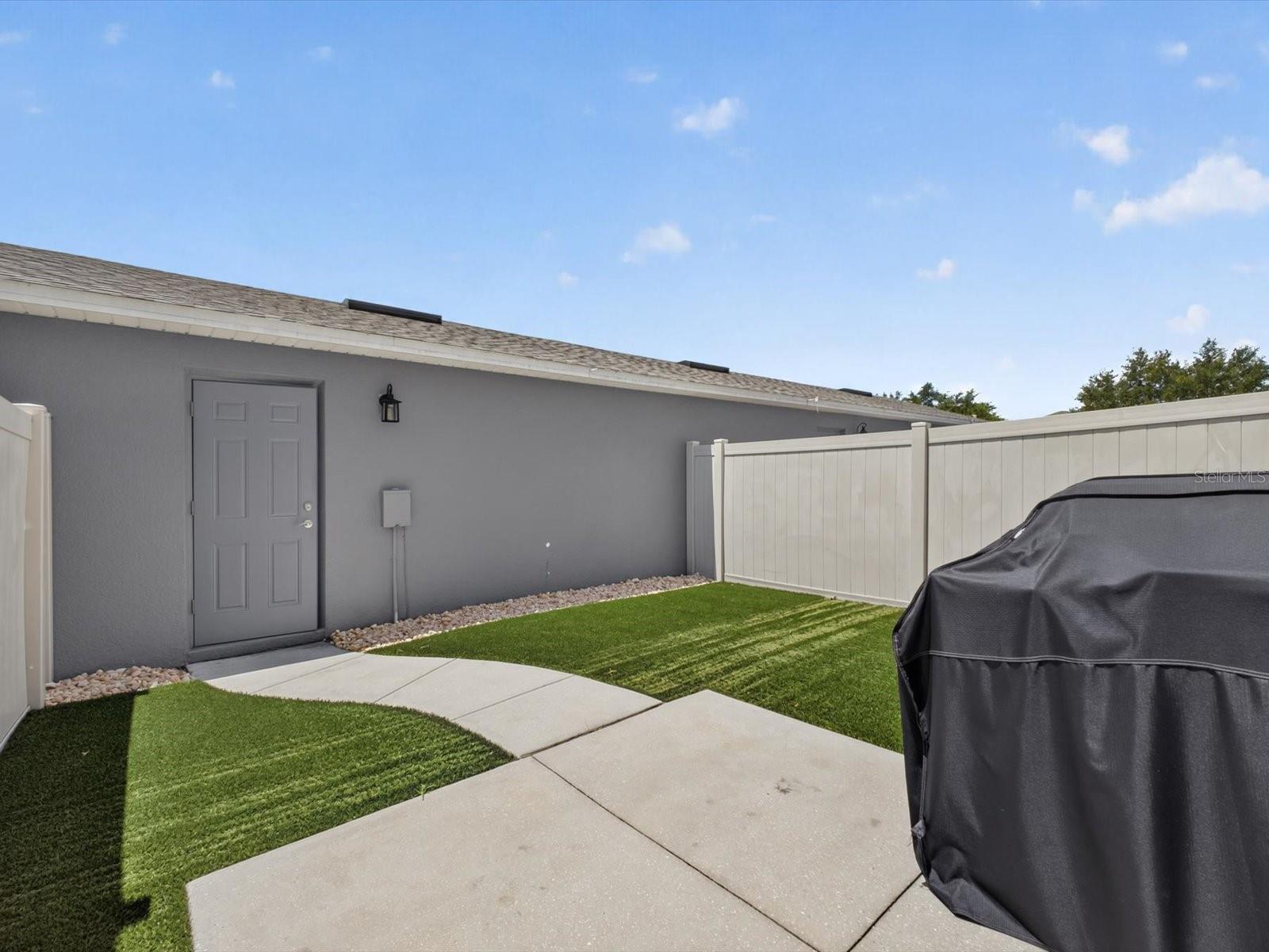 12988 Borland St Property Photo 27