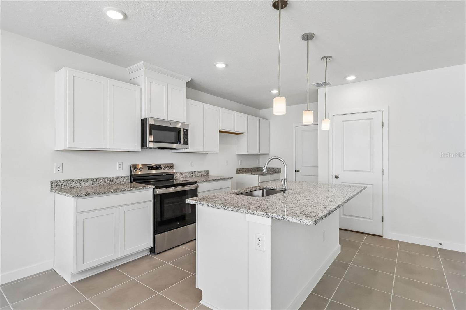 2692 Meadow Crest Dr Property Photo 11