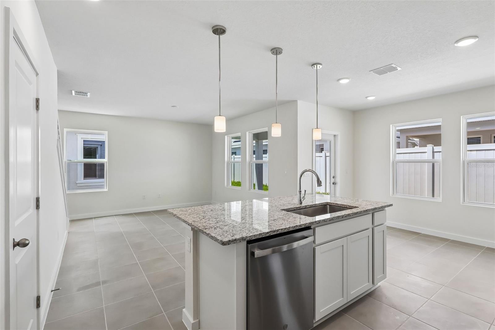 2692 Meadow Crest Dr Property Photo 13