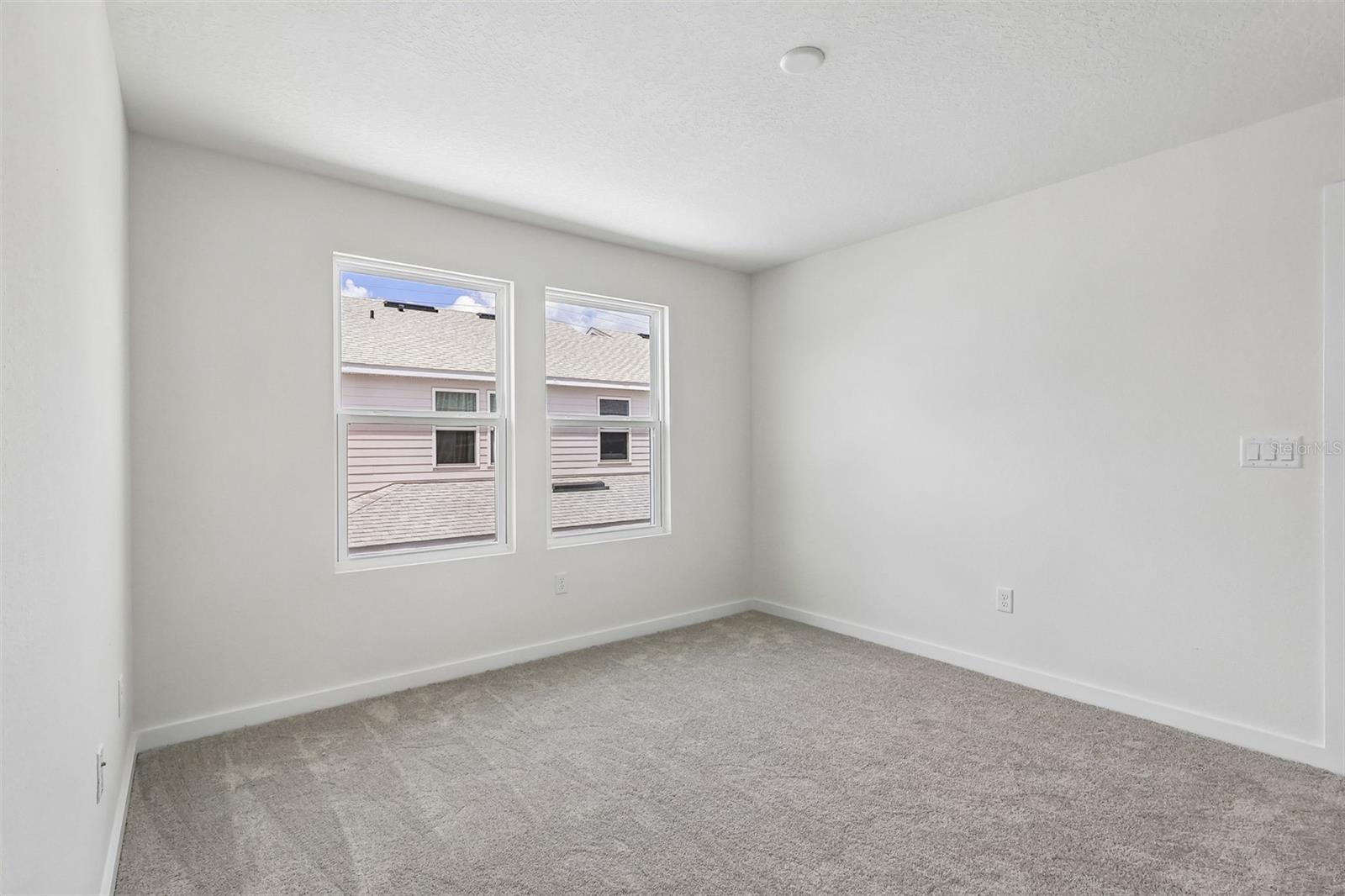 2692 Meadow Crest Dr Property Photo 20