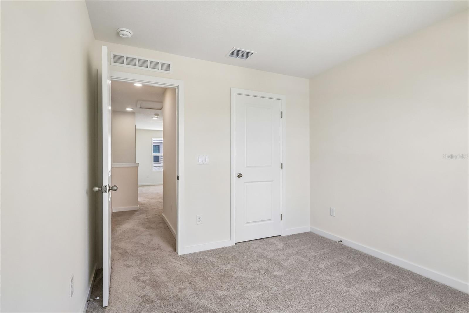 2692 Meadow Crest Dr Property Photo 29