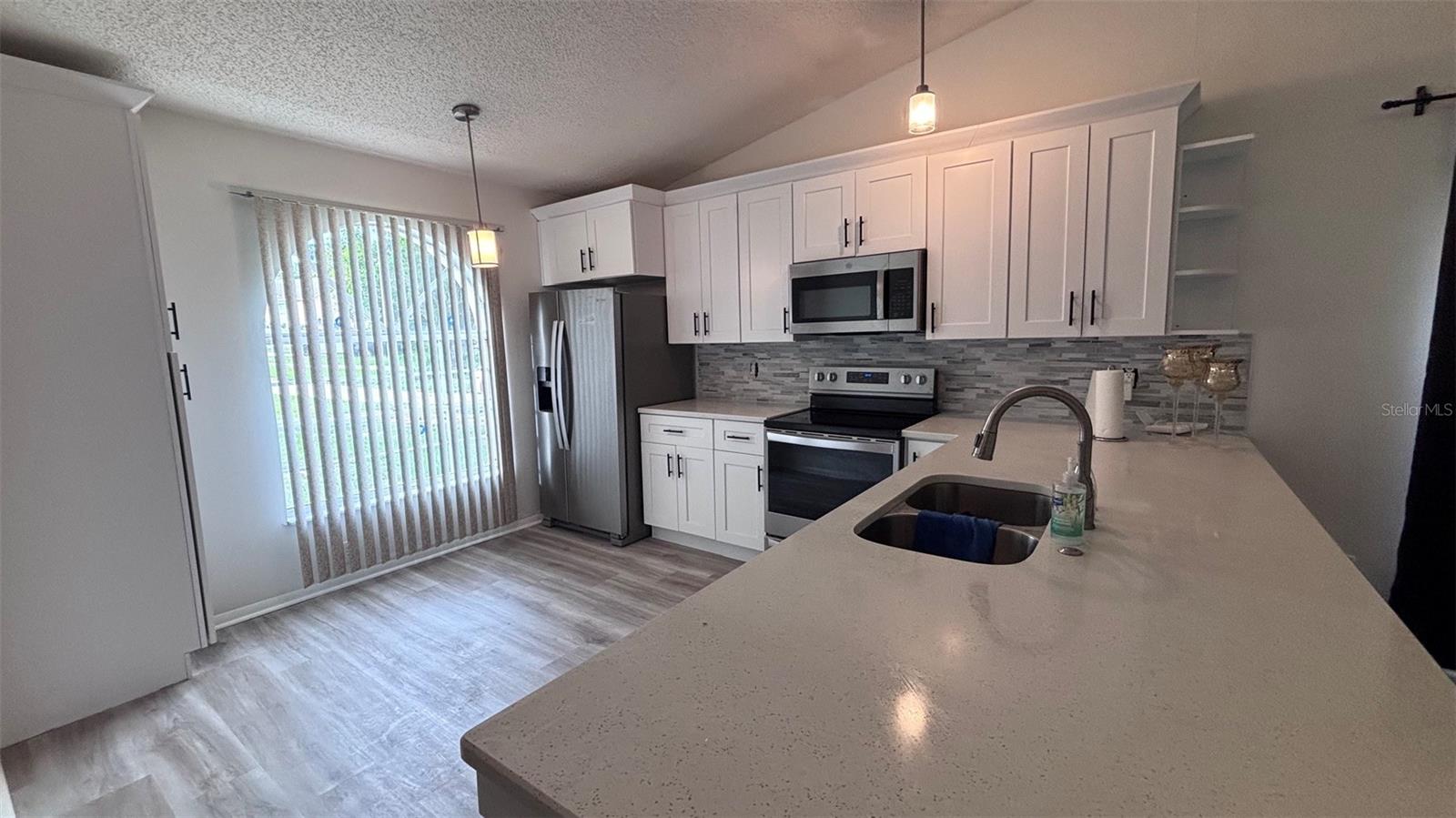 6518 Spring Land Ct Property Photo 2