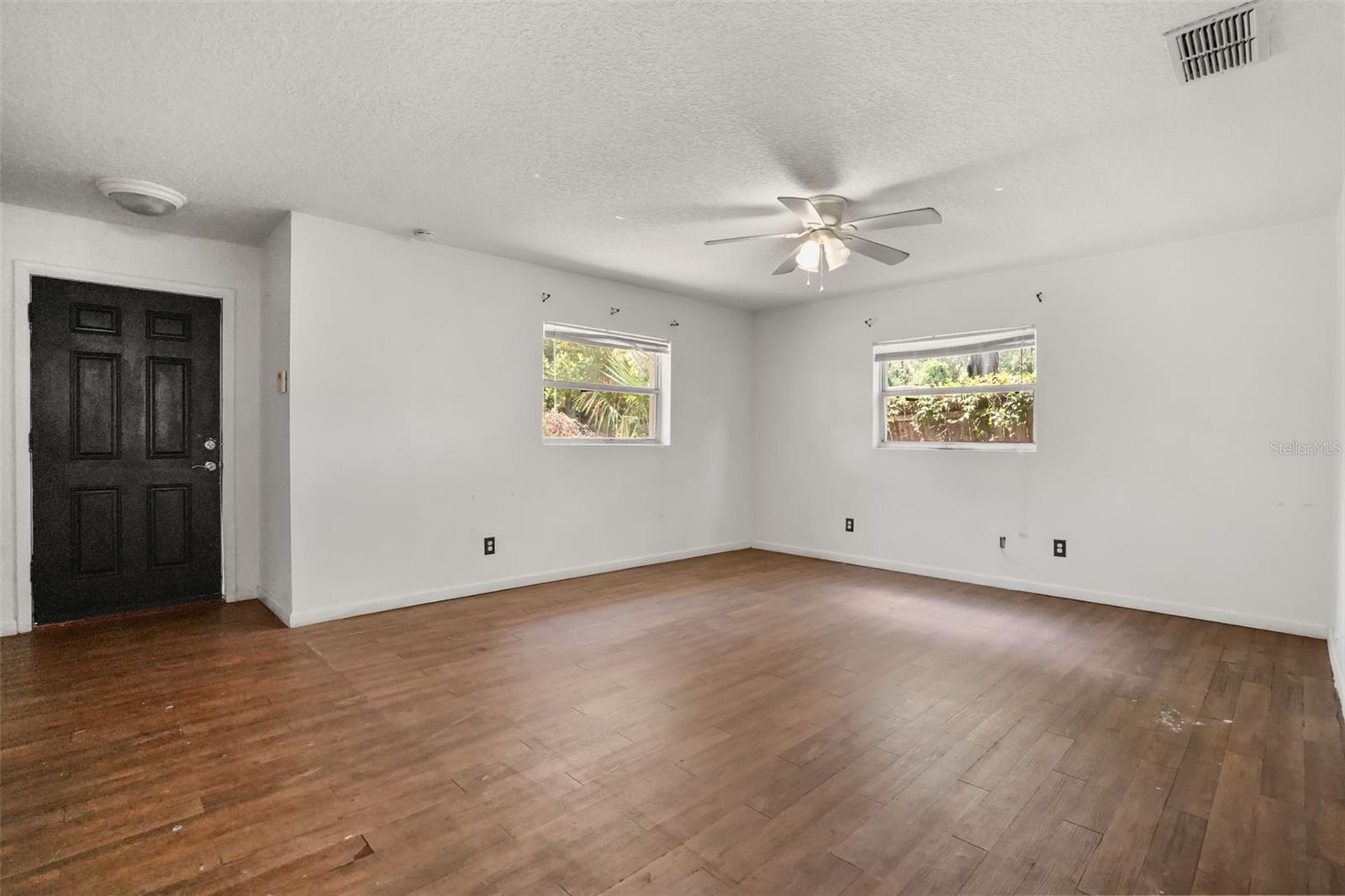 1124 Grant Ave Property Photo 2