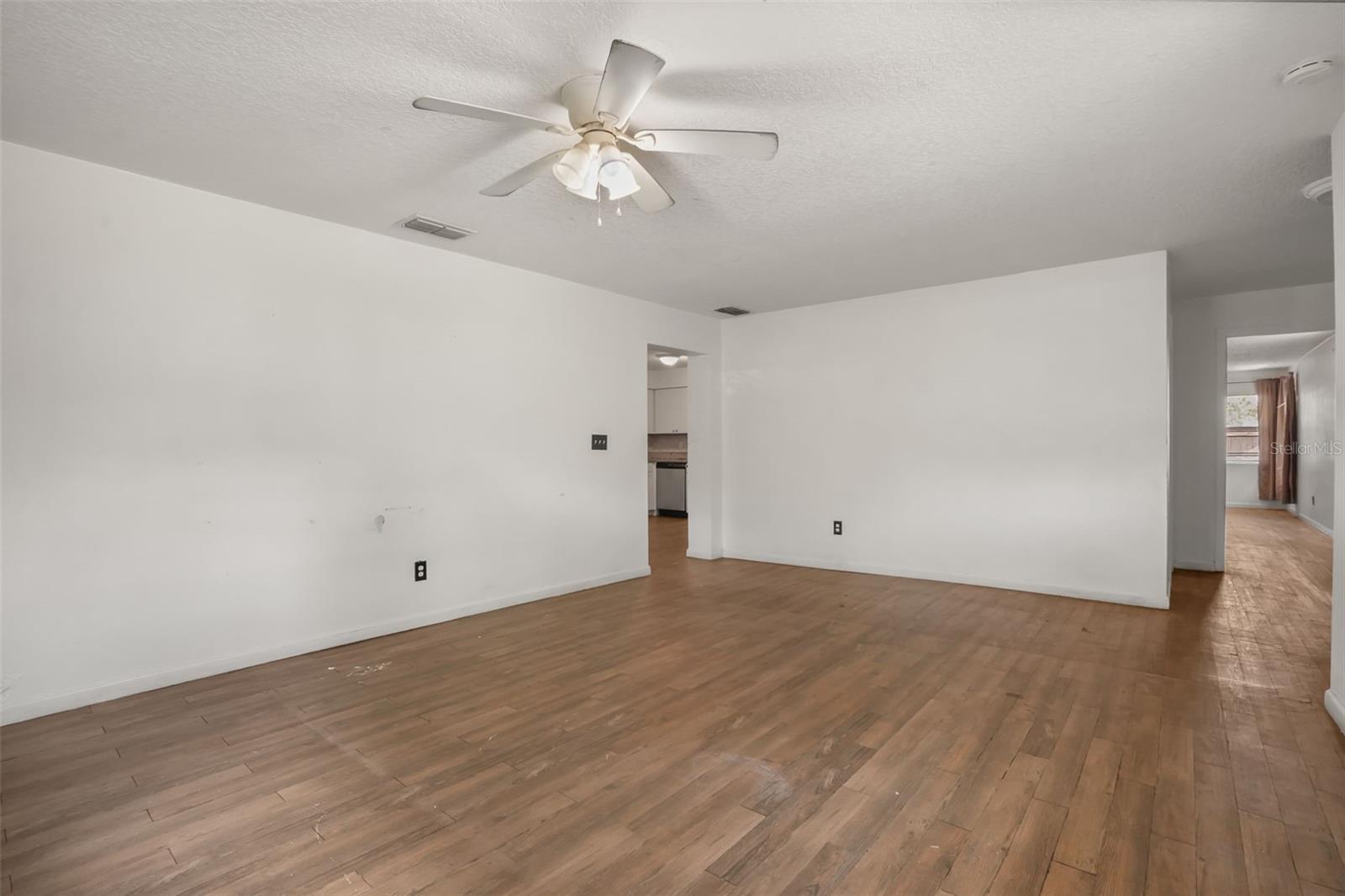 1124 Grant Ave Property Photo 5