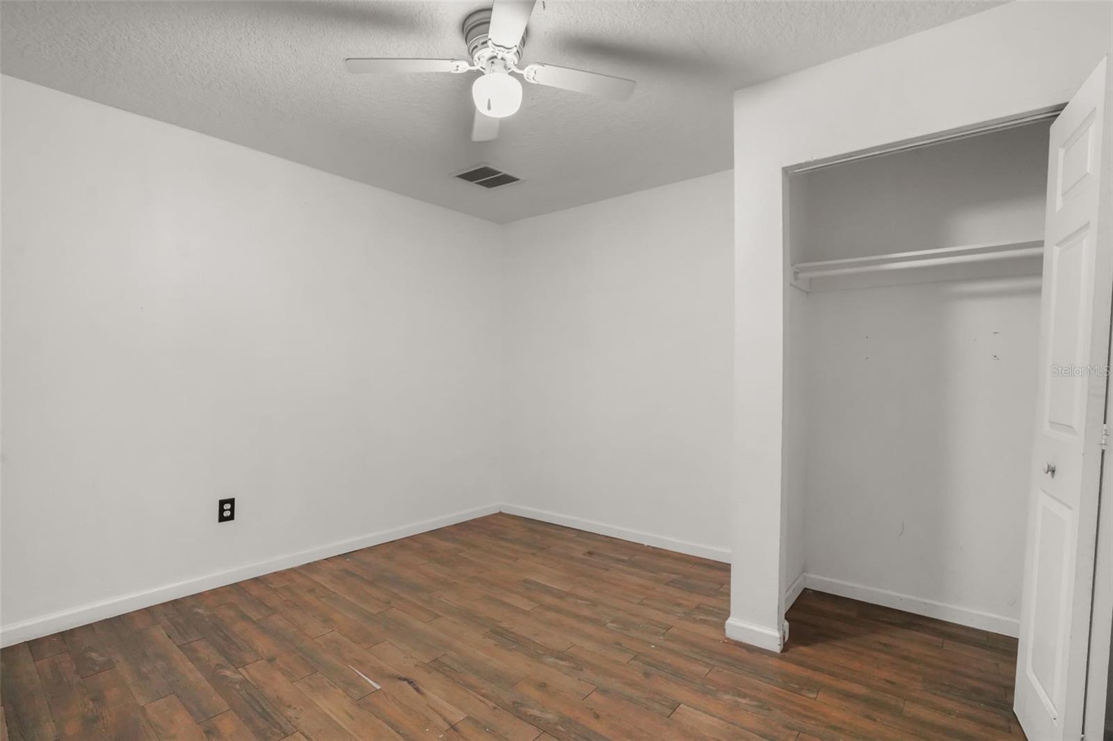 1124 Grant Ave Property Photo 6