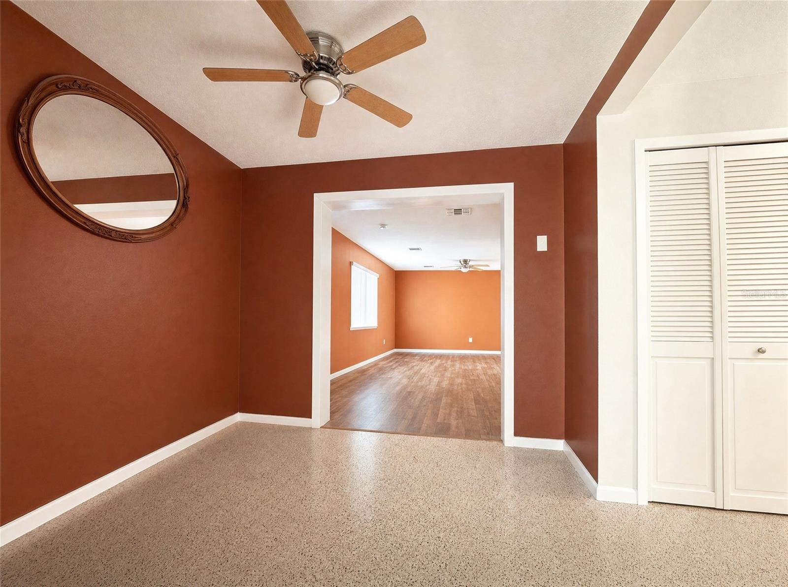 611 Ridgefield Ave Property Photo 4