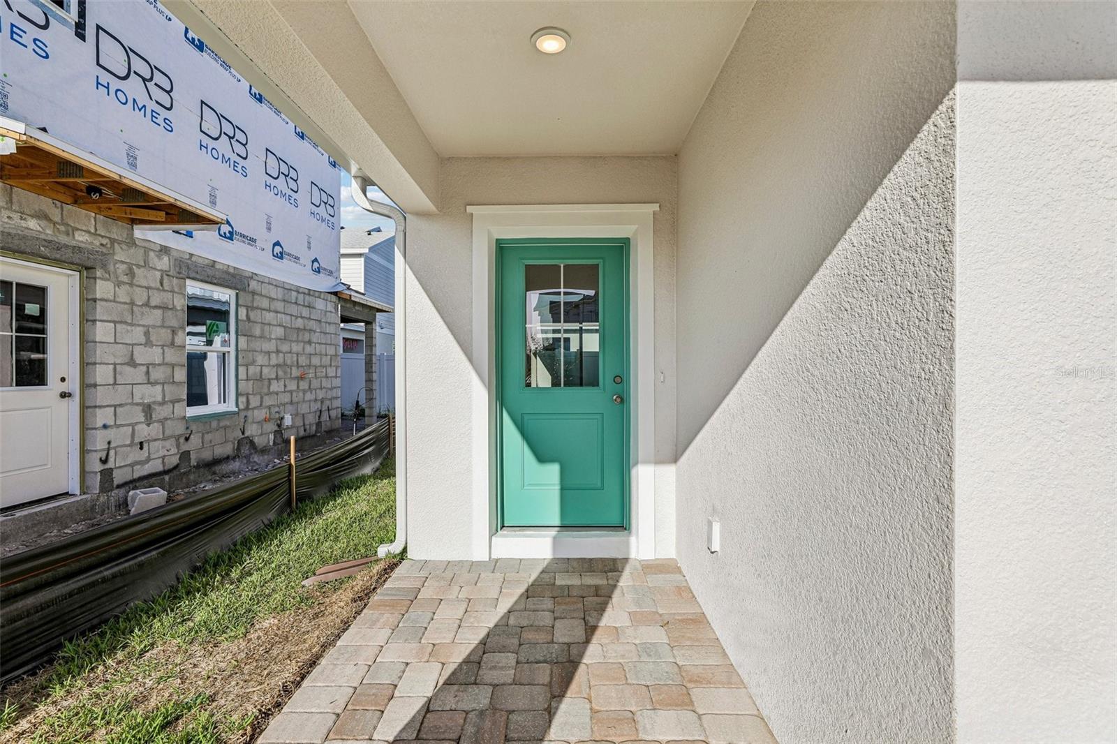 2720 Meadow Crest Dr Property Photo 2