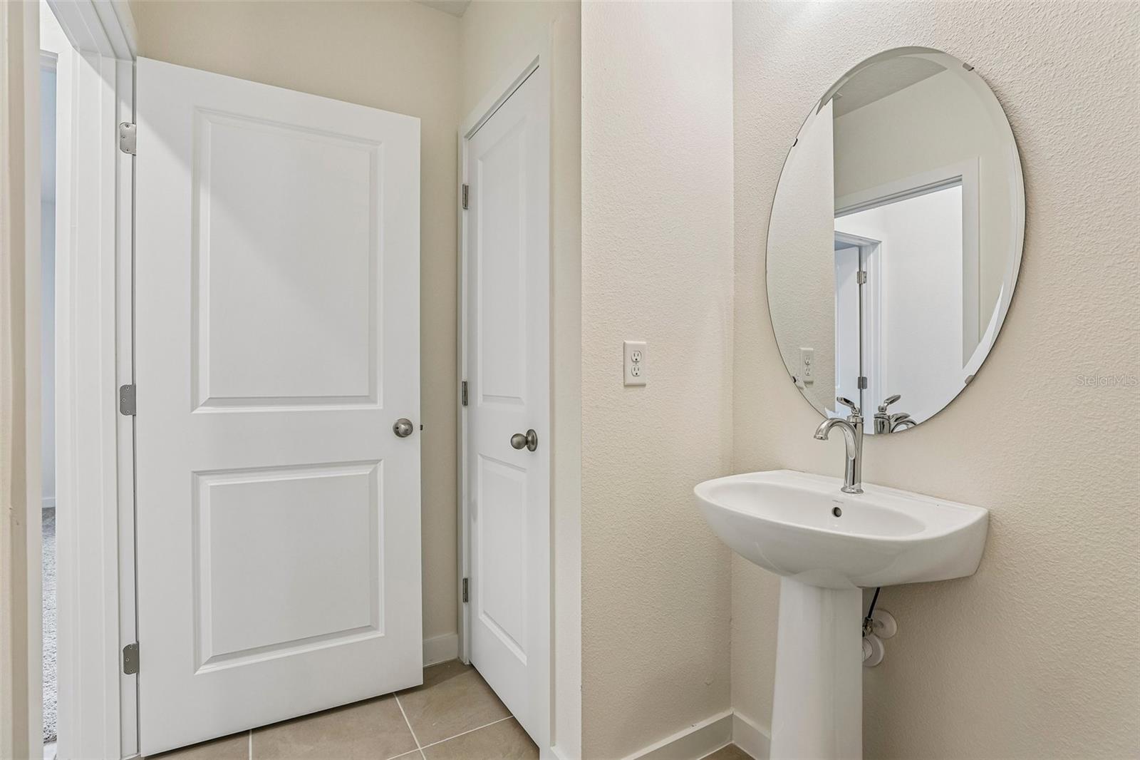 2720 Meadow Crest Dr Property Photo 28