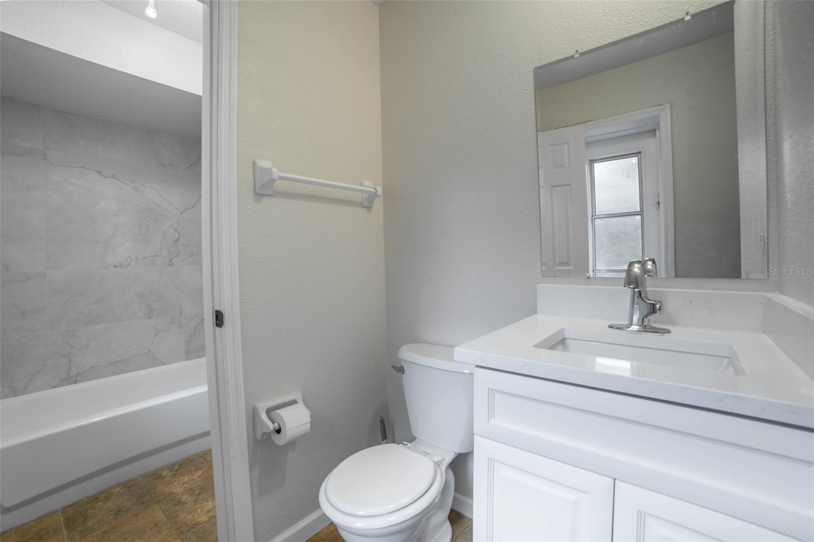 377 Jefferson Dr Property Photo 24