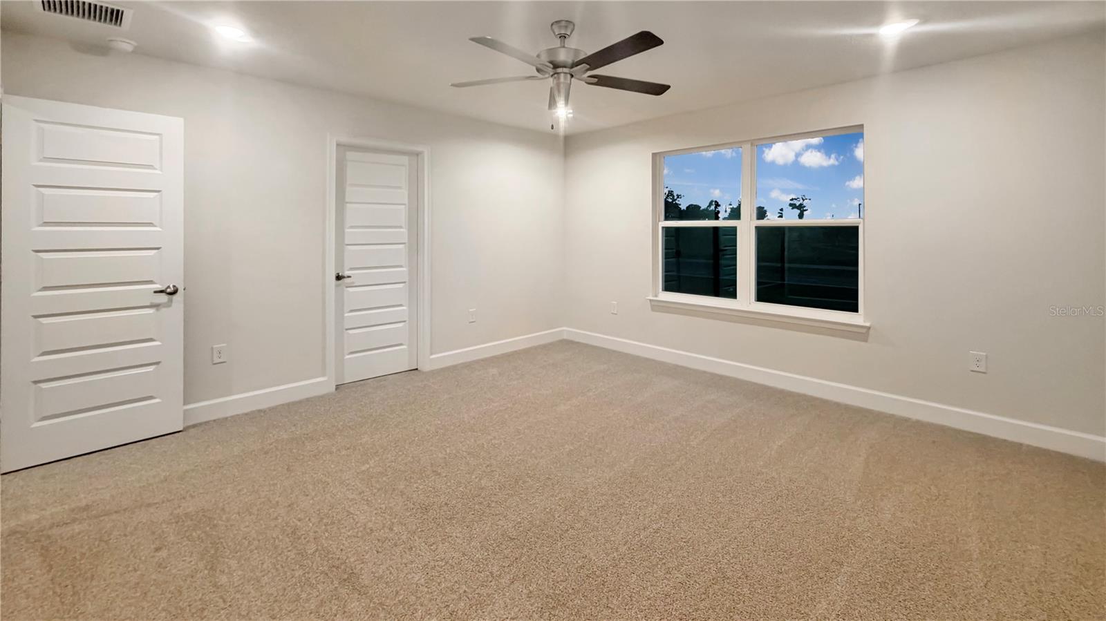 7727 Bent Tree Loop Property Photo 3