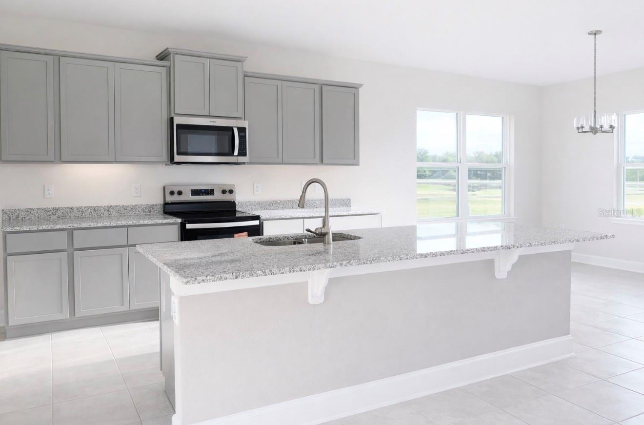 7727 Bent Tree Loop Property Photo 3