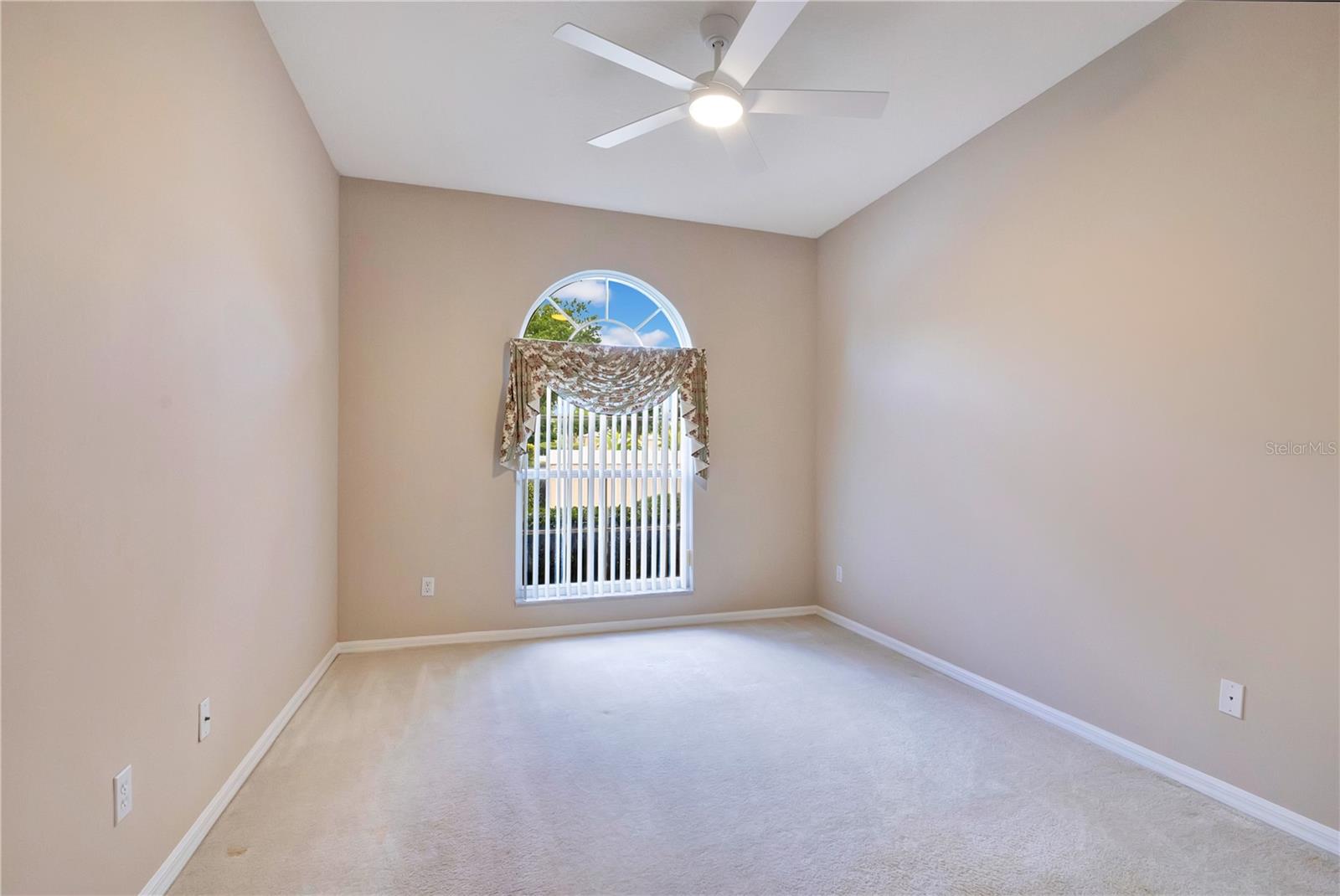 4065 Kingsley St Property Photo 24