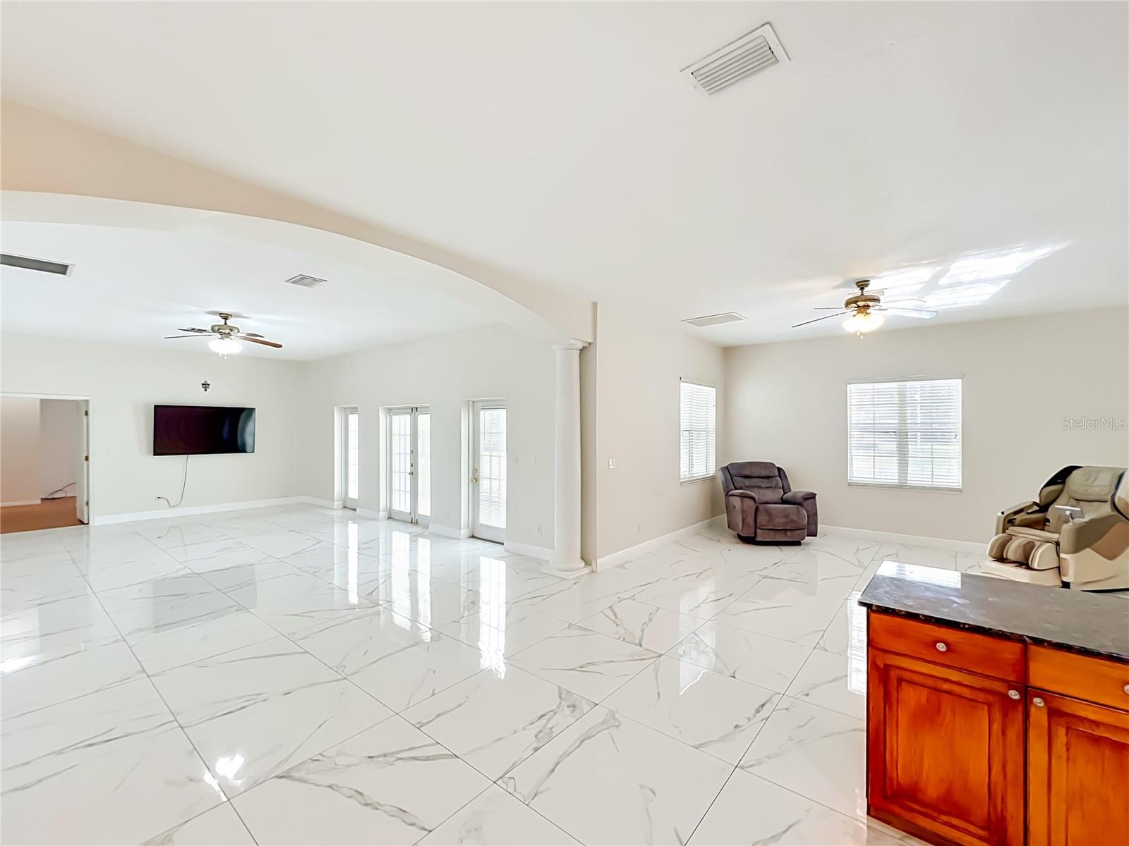6031 Bancroft Blvd Property Photo 19