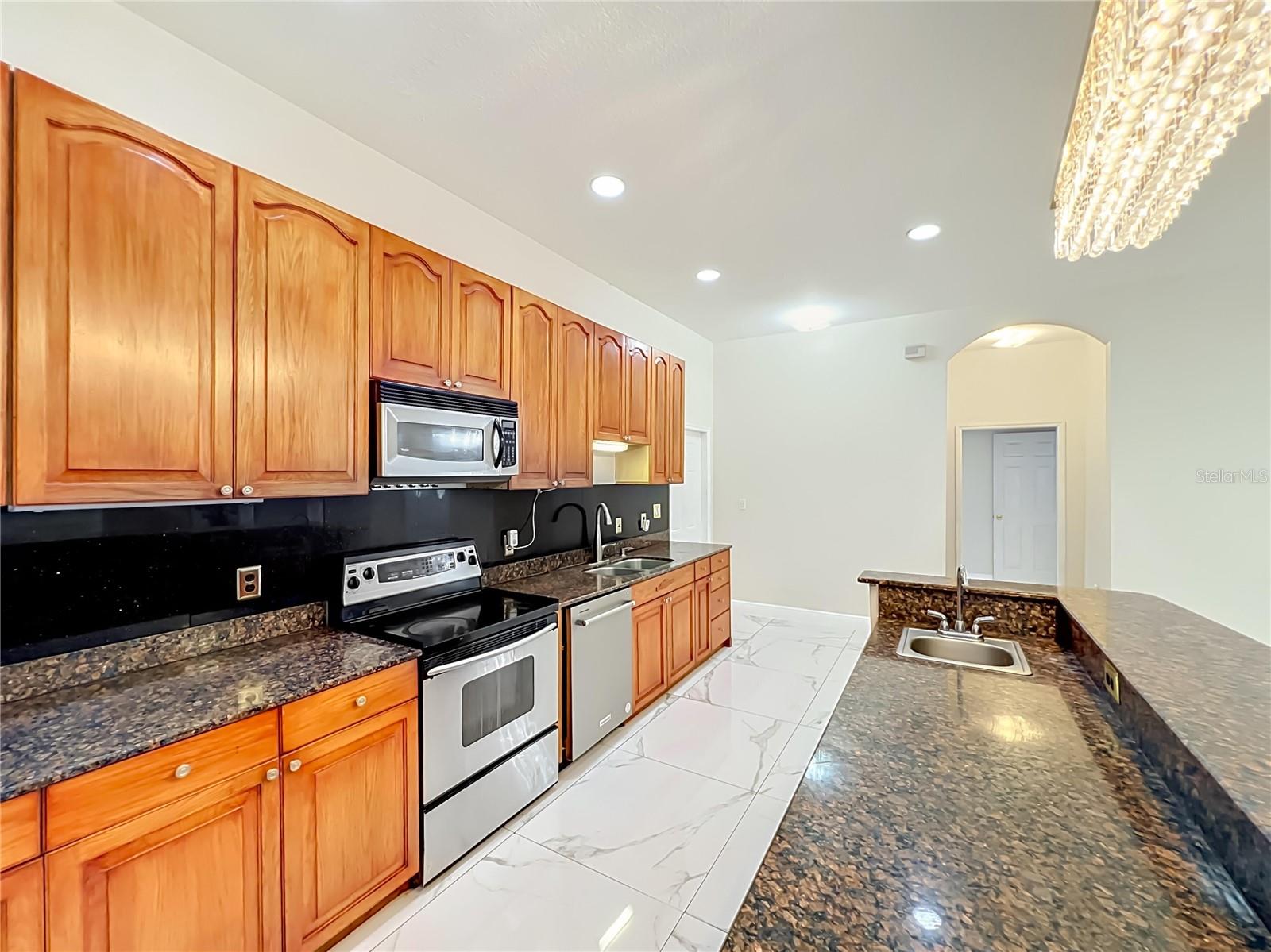 6031 Bancroft Blvd Property Photo 39