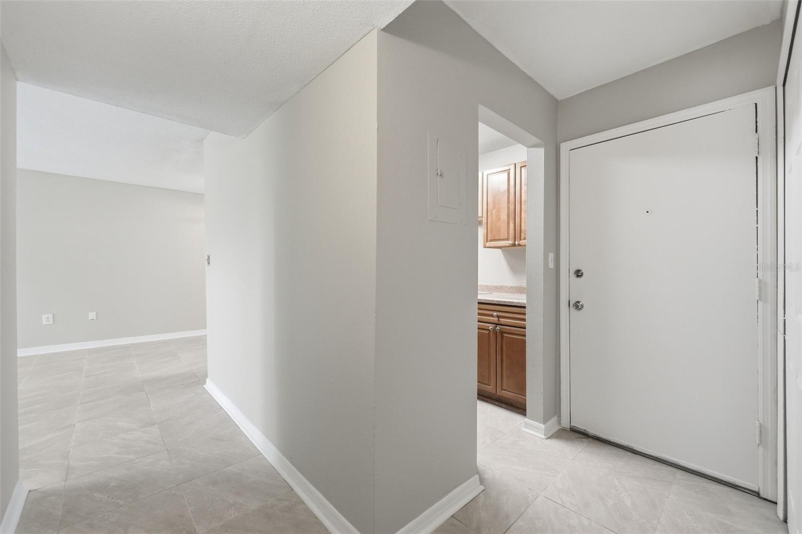 1695 Lee Rd #b204 Property Photo 4