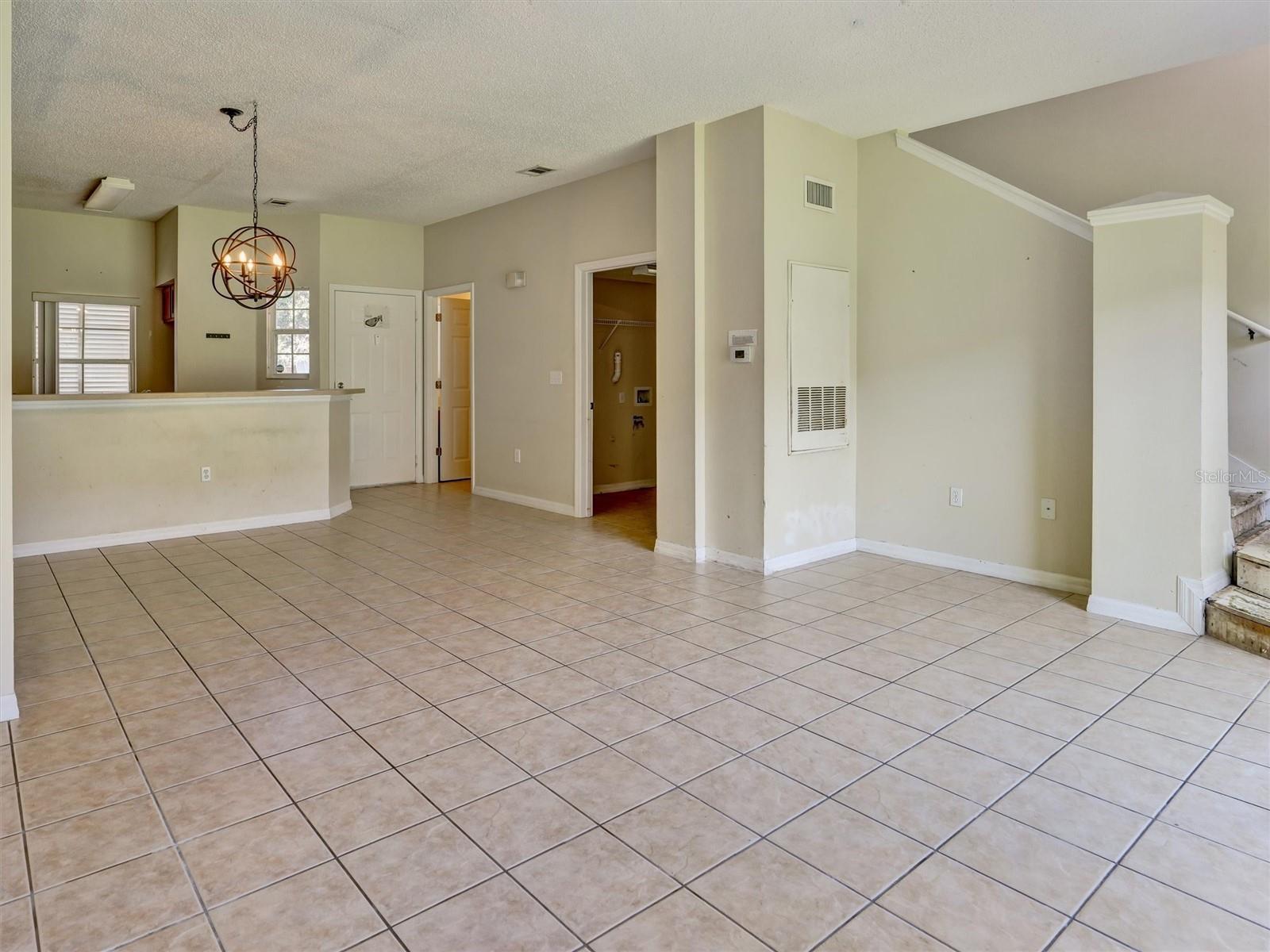 8407 Blue Lagoon Dr Property Photo 8