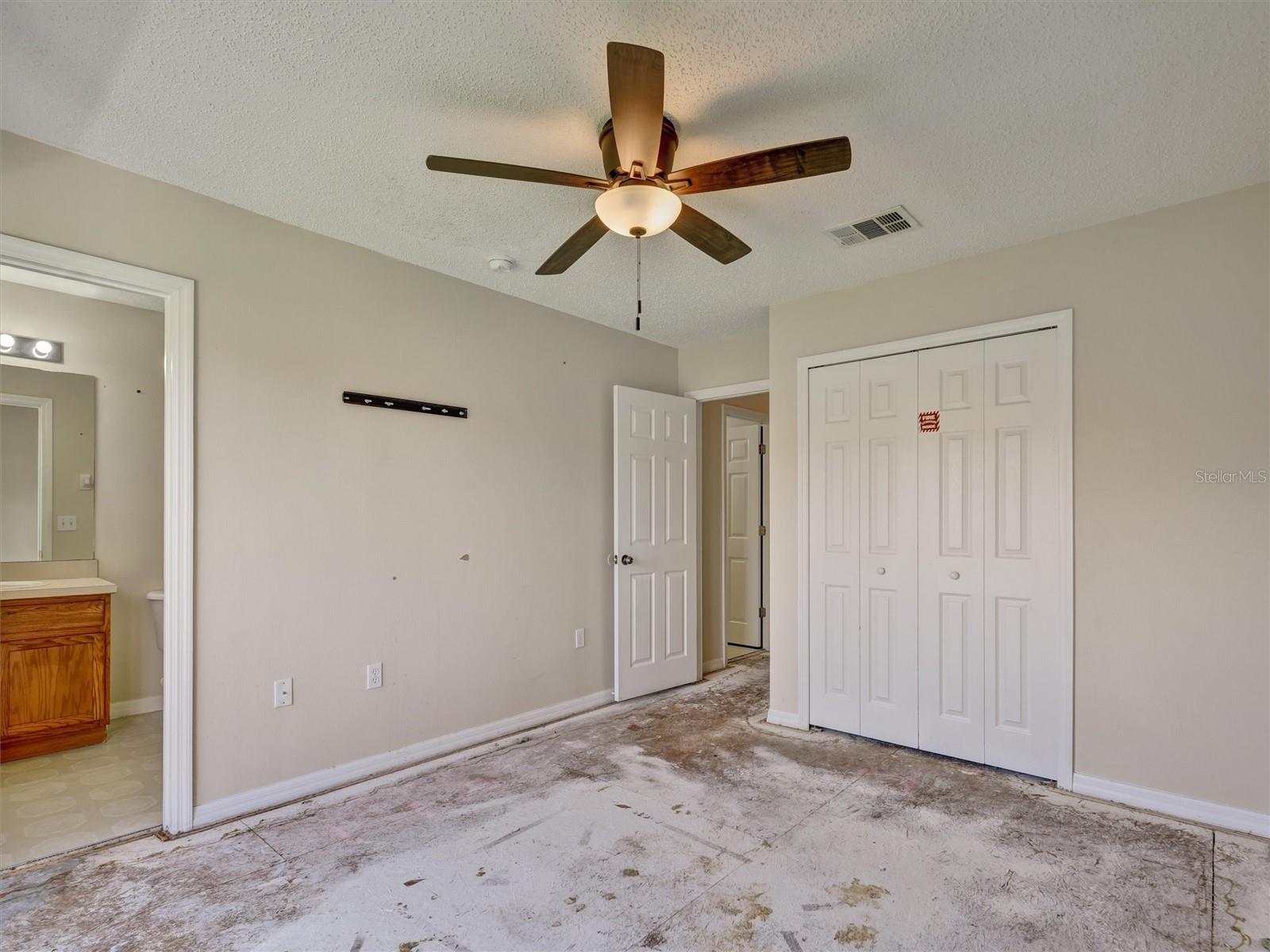 8407 Blue Lagoon Dr Property Photo 18