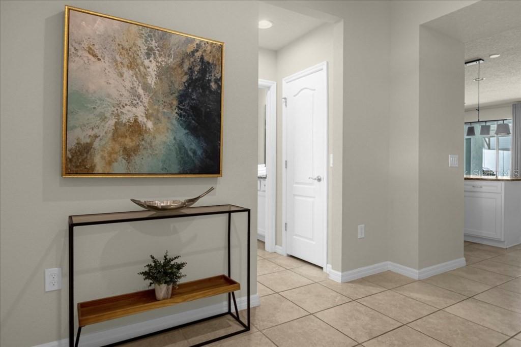 2413 Dubai St Property Photo 2
