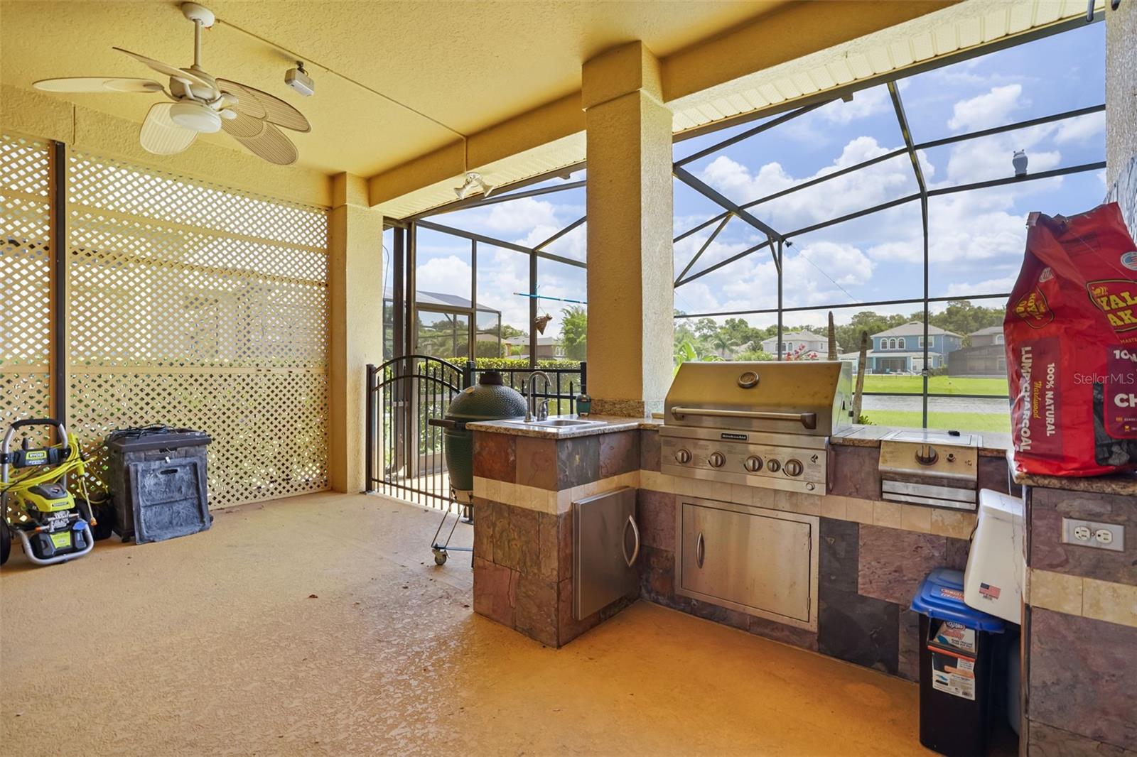 1699 Swallowtail Ln Property Photo 26