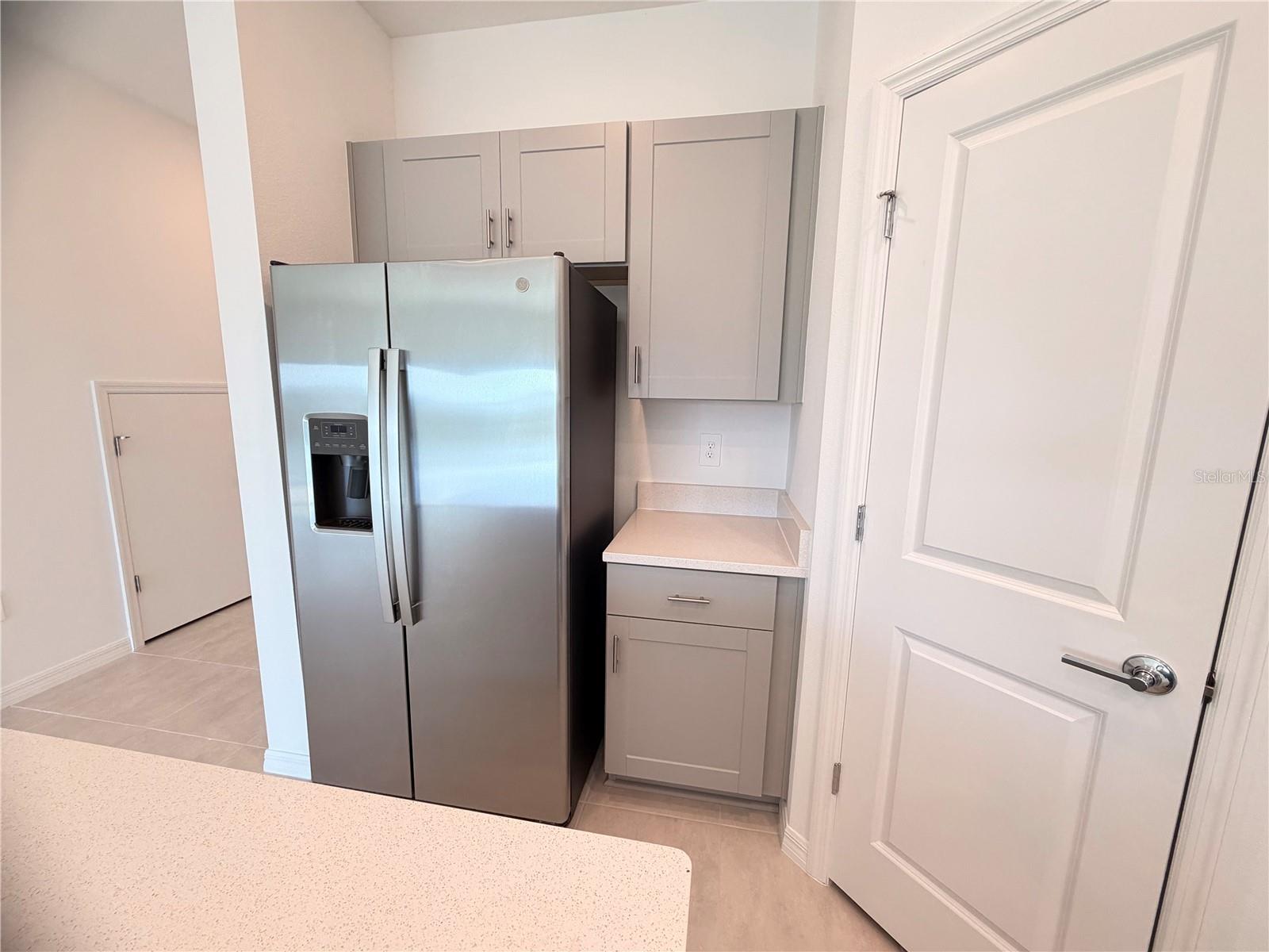 2212 Portrait St Property Photo 12