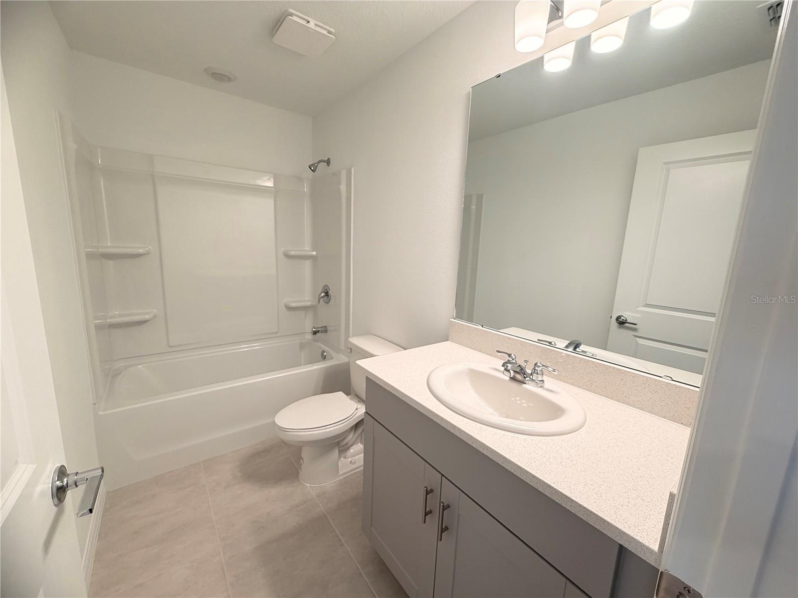2212 Portrait St Property Photo 21