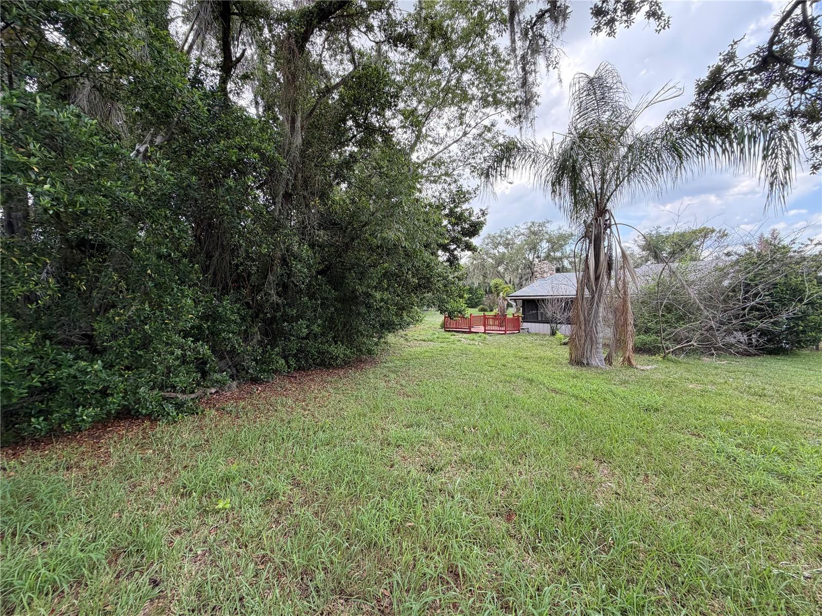 6 Robyn Ln Property Photo 24