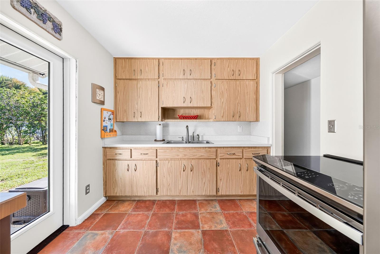 2361 Roxbury Rd Property Photo 12