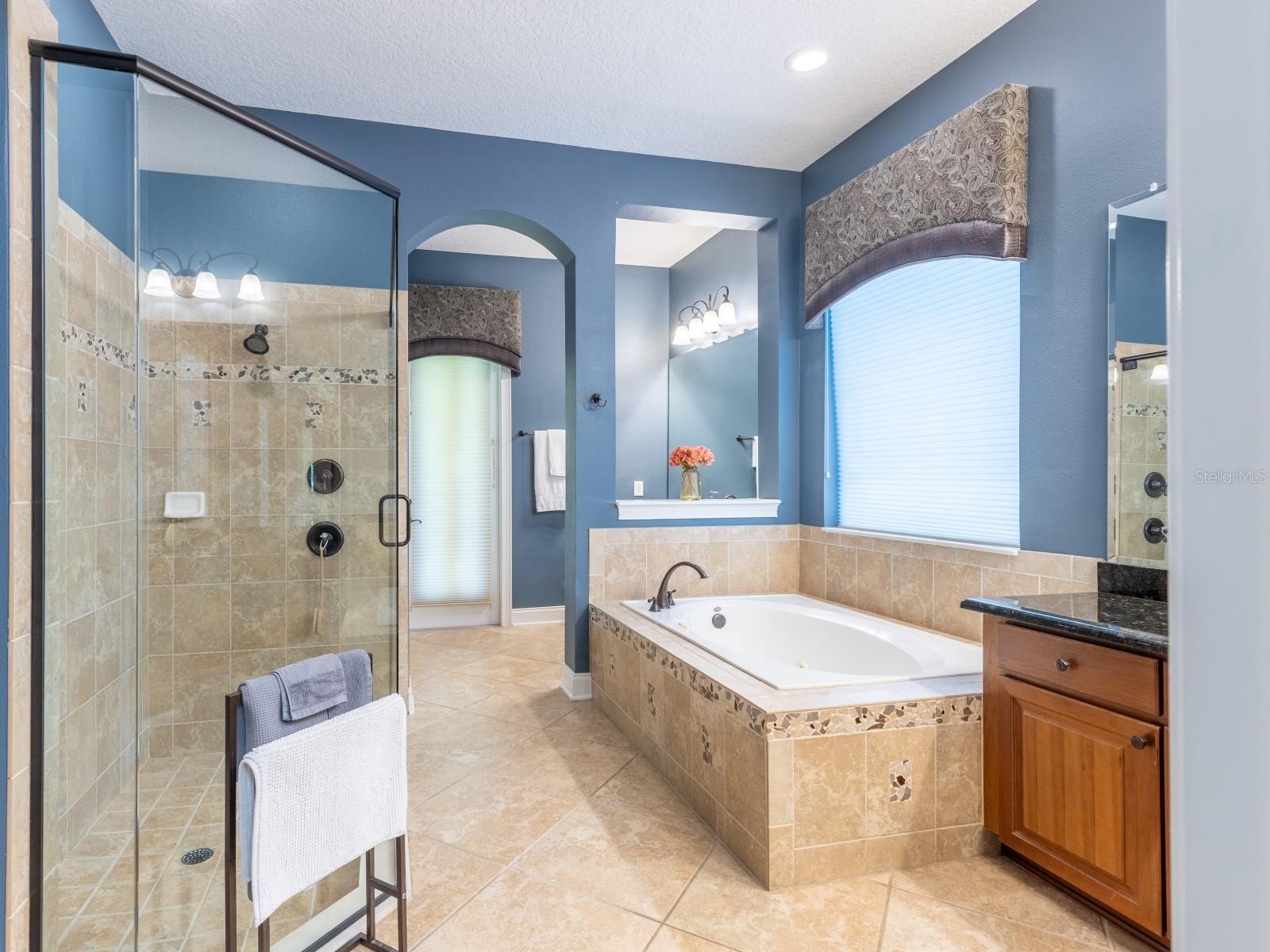 25846 Feather Ridge Ln Property Photo 24