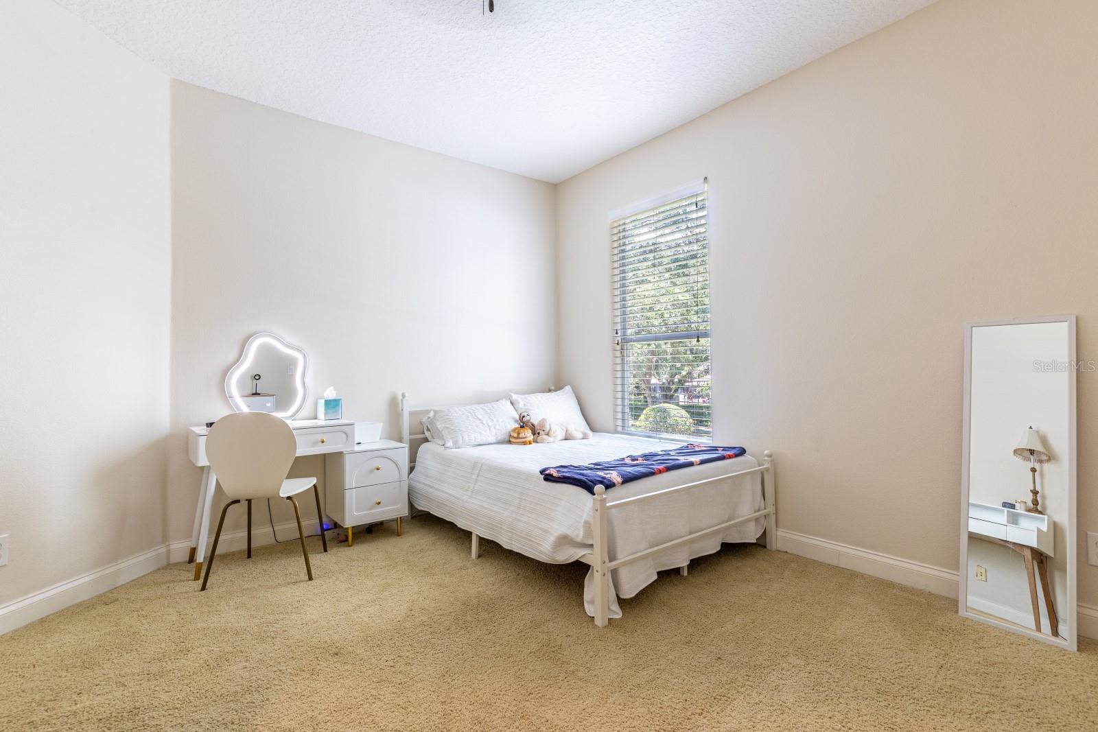 25846 Feather Ridge Ln Property Photo 37