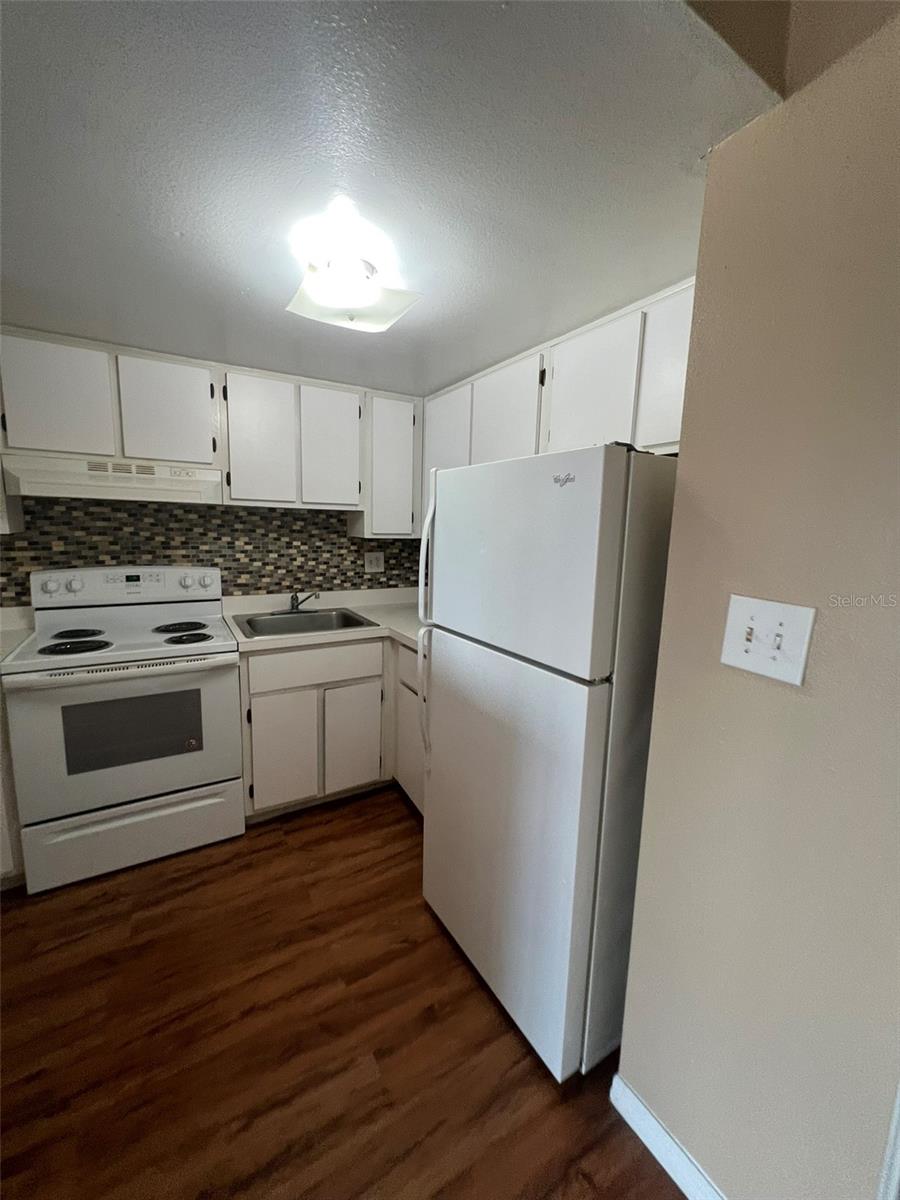 618 Orange Dr #212 Property Photo 4