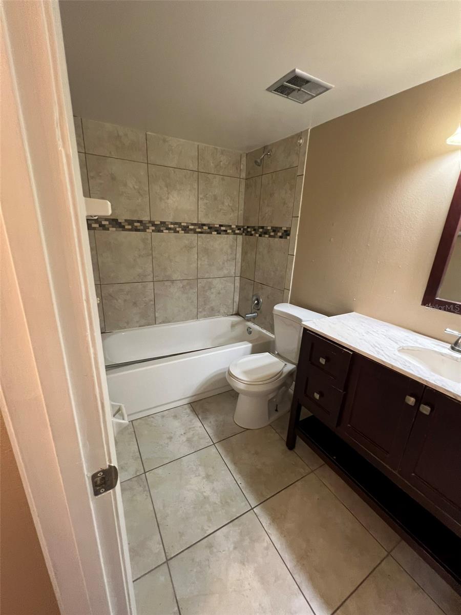 618 Orange Dr #212 Property Photo 15