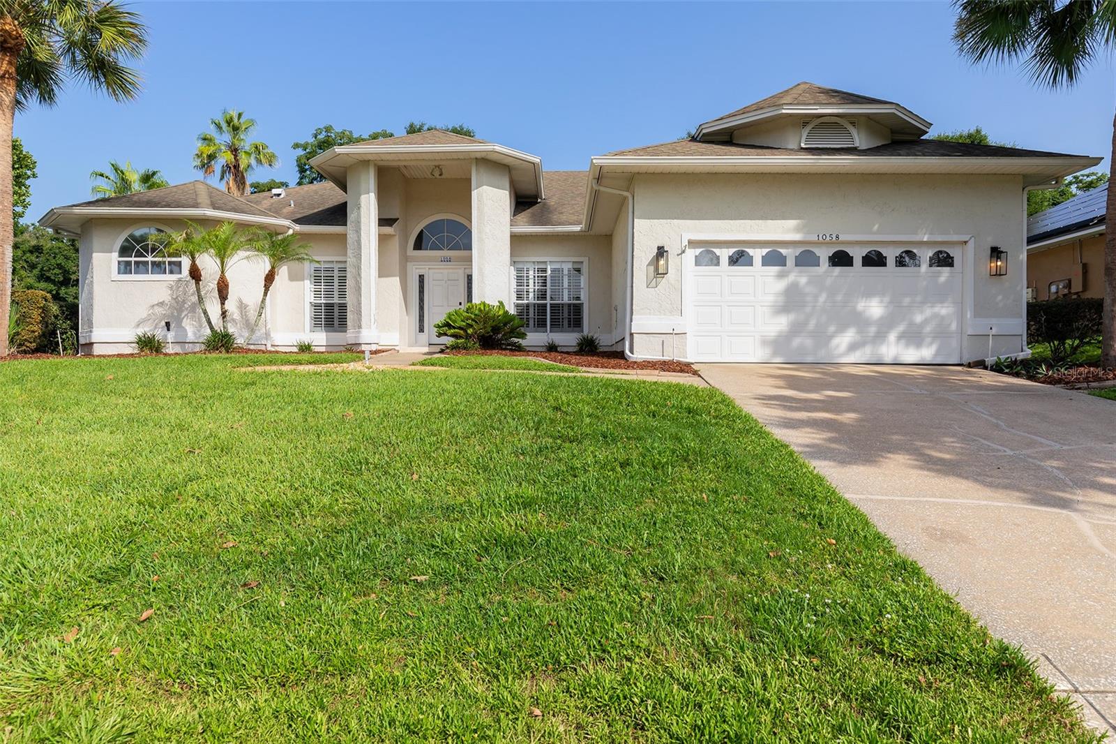 1058 Almond Tree Cir Property Photo 1