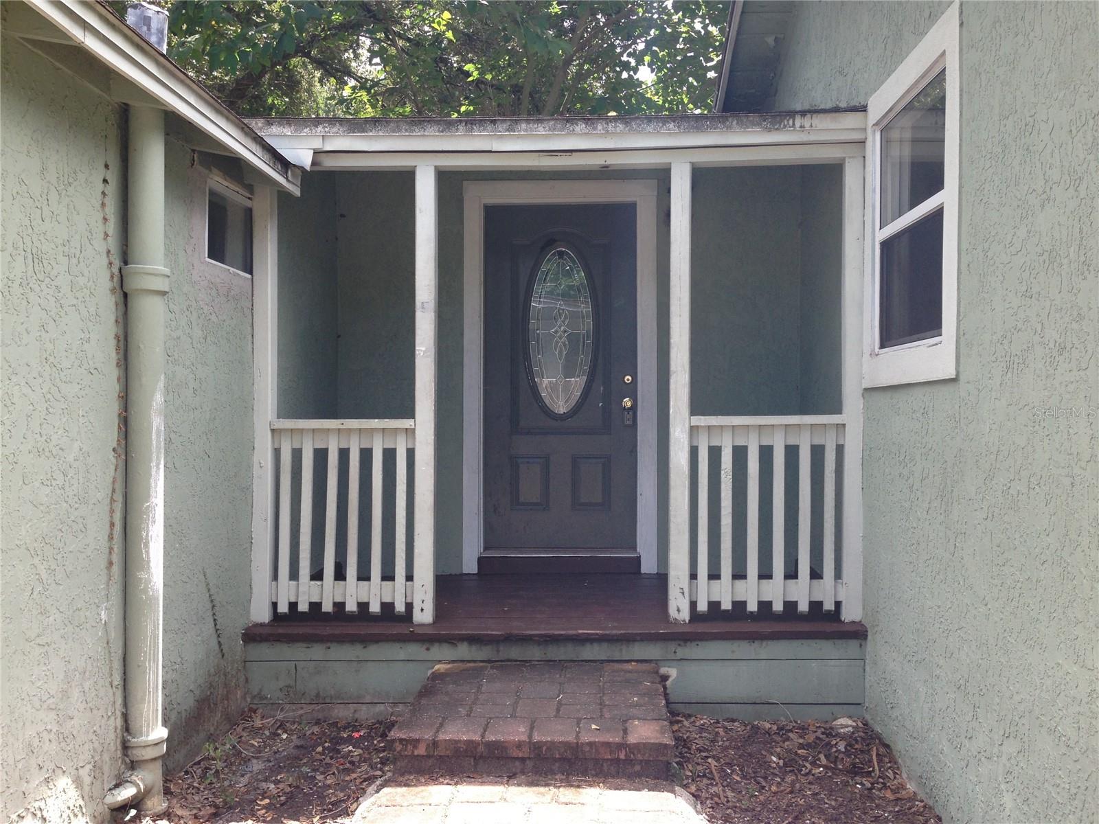 1328 Cloverlawn Ave #b Property Photo 2