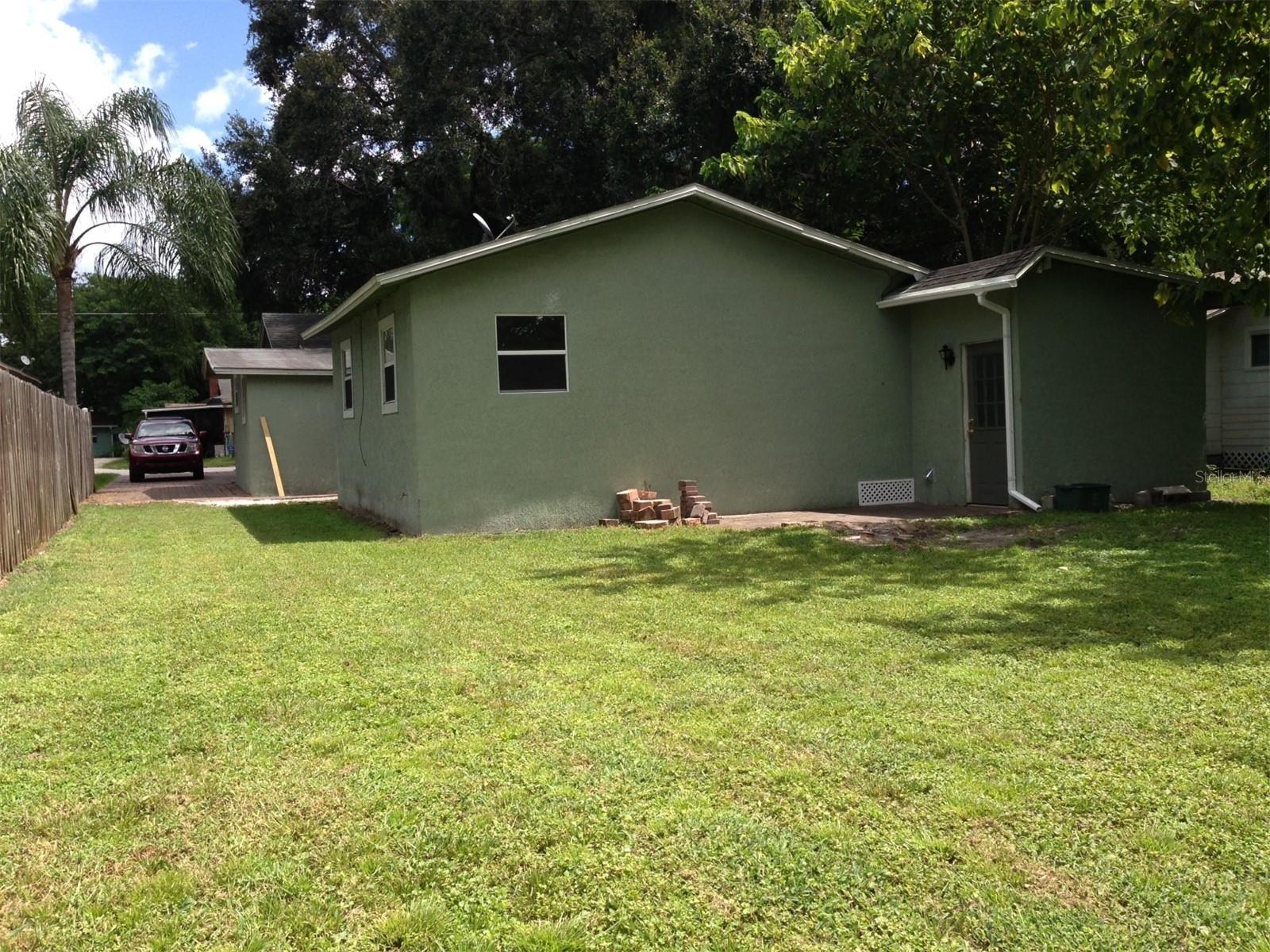 1328 Cloverlawn Ave #b Property Photo 11