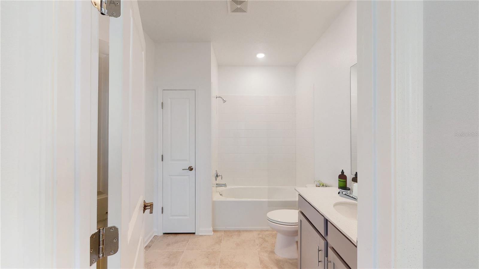 5694 Kettlebell Aly Property Photo 5