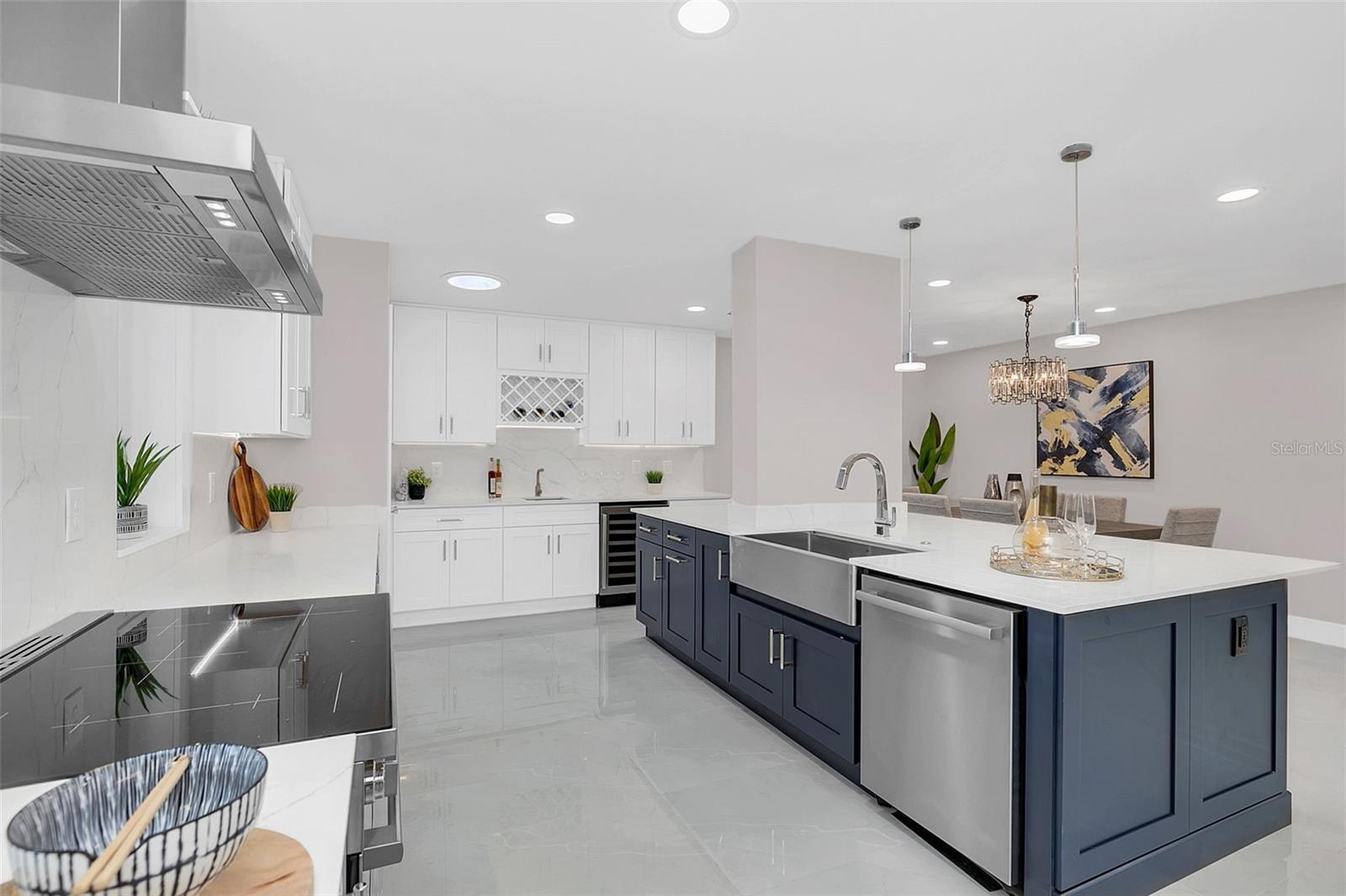 2015 Summerfield Rd Property Photo 10