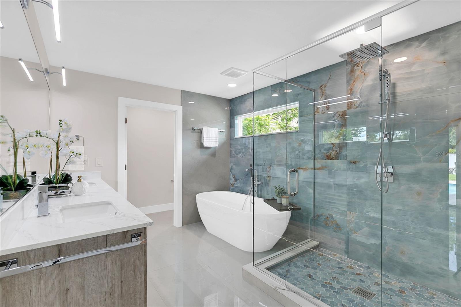 2015 Summerfield Rd Property Photo 21
