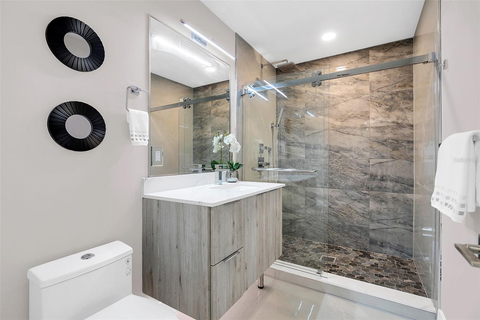 2015 Summerfield Rd Property Photo 23