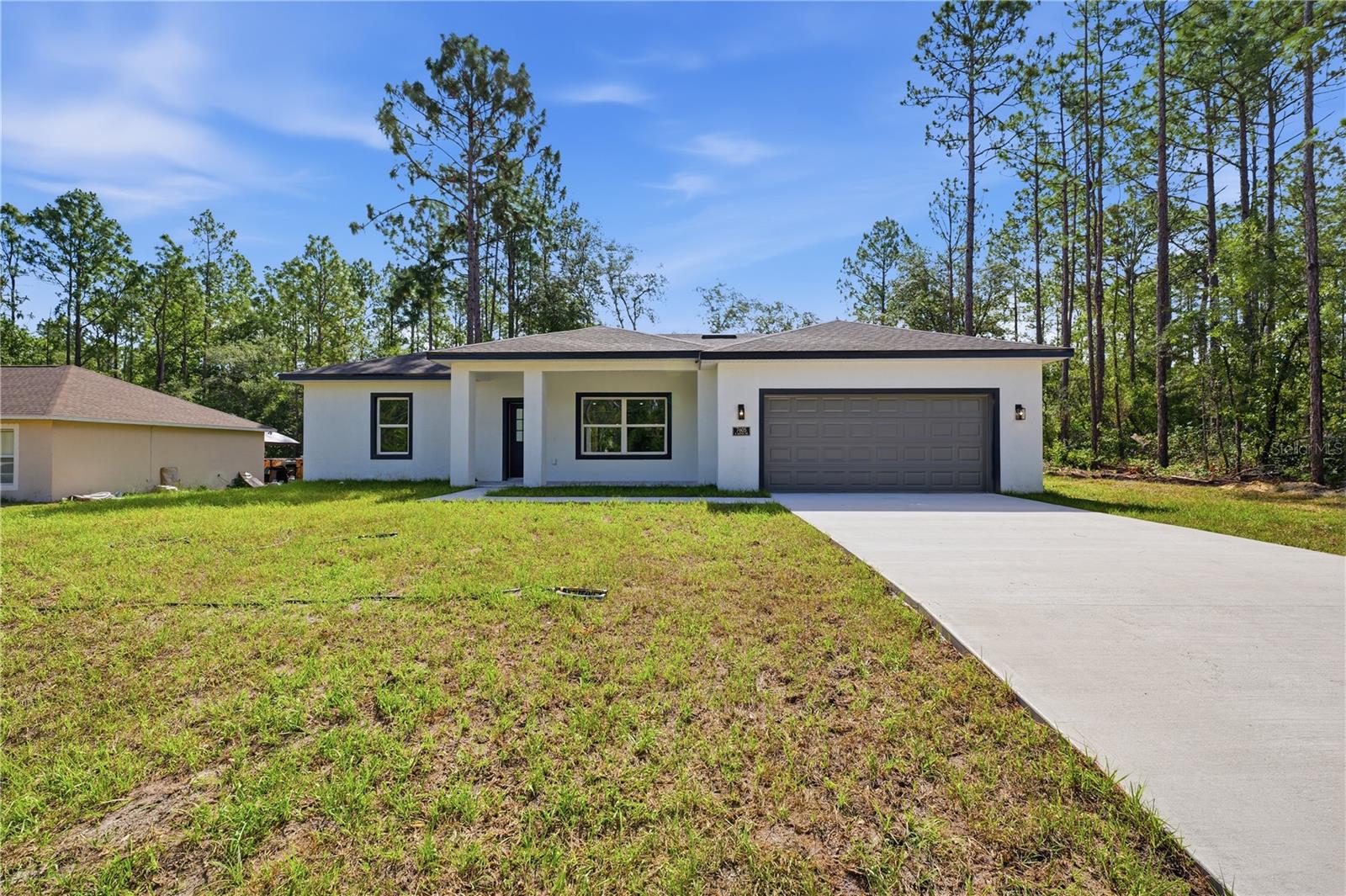 7605 N Santos Dr Property Photo 2