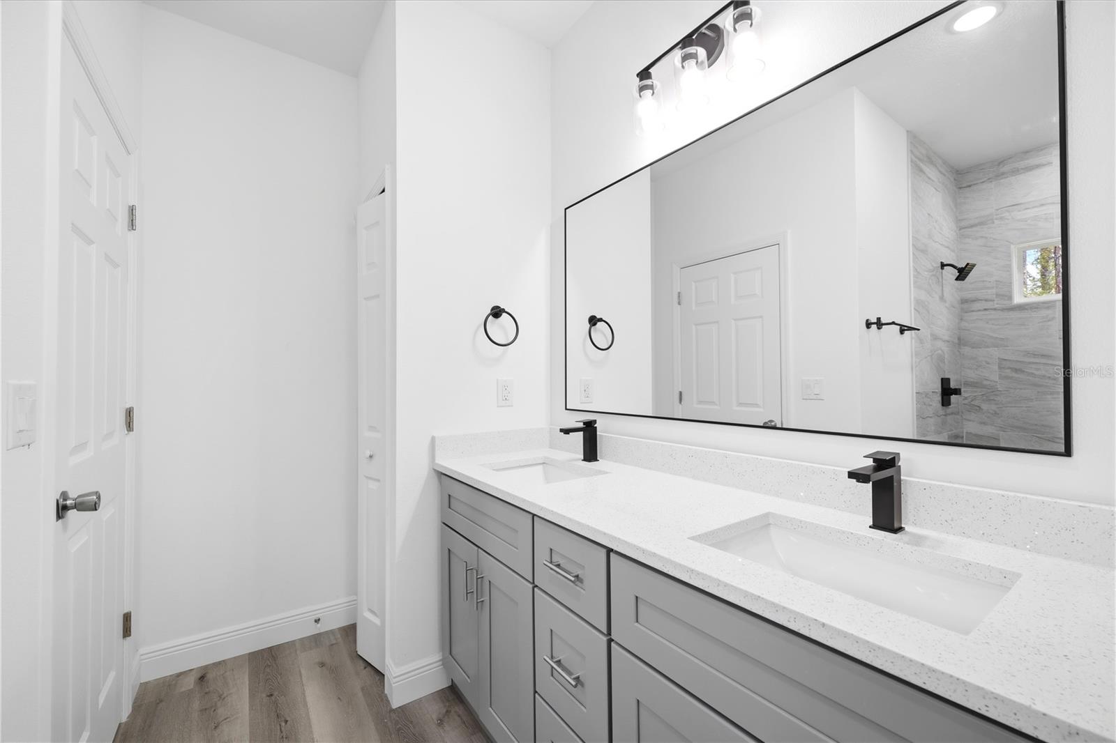 7605 N Santos Dr Property Photo 22