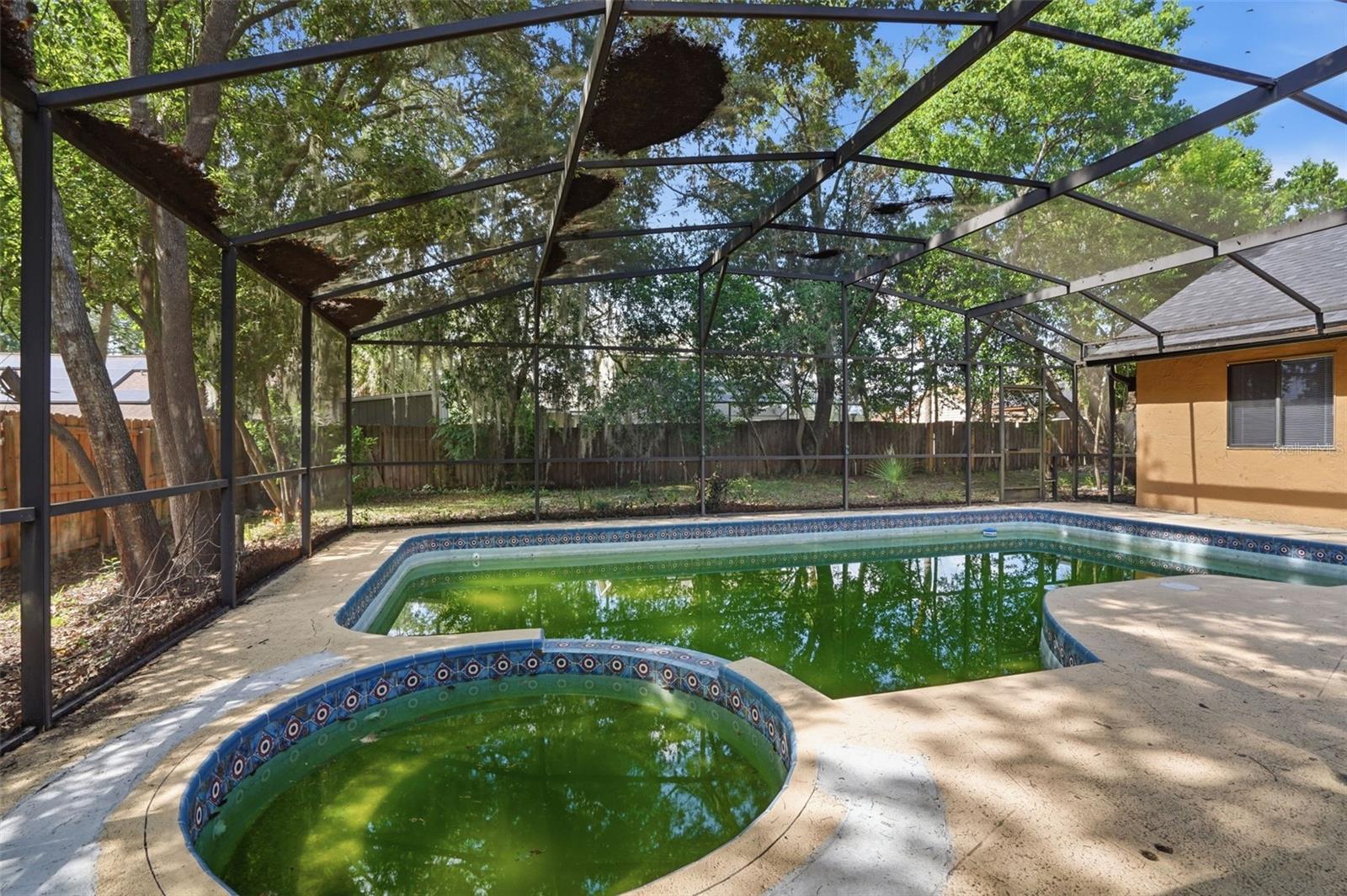 733 Swaying Palm Dr Property Photo 38