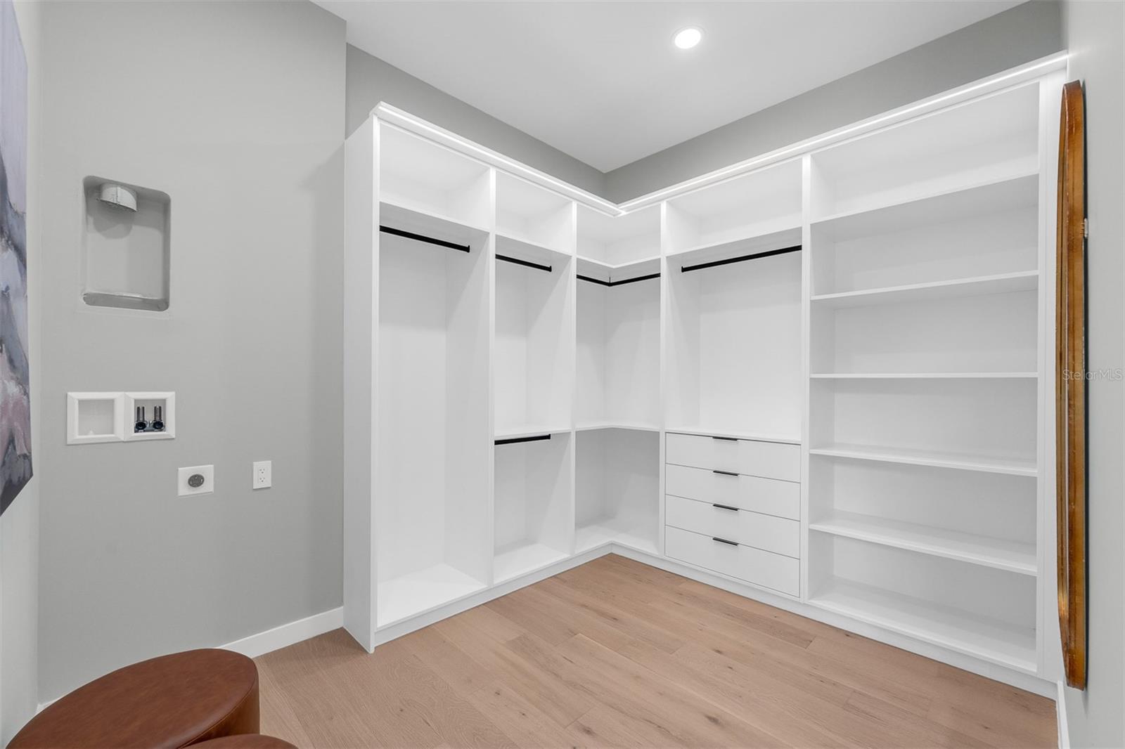 9 E Steele St Property Photo 37