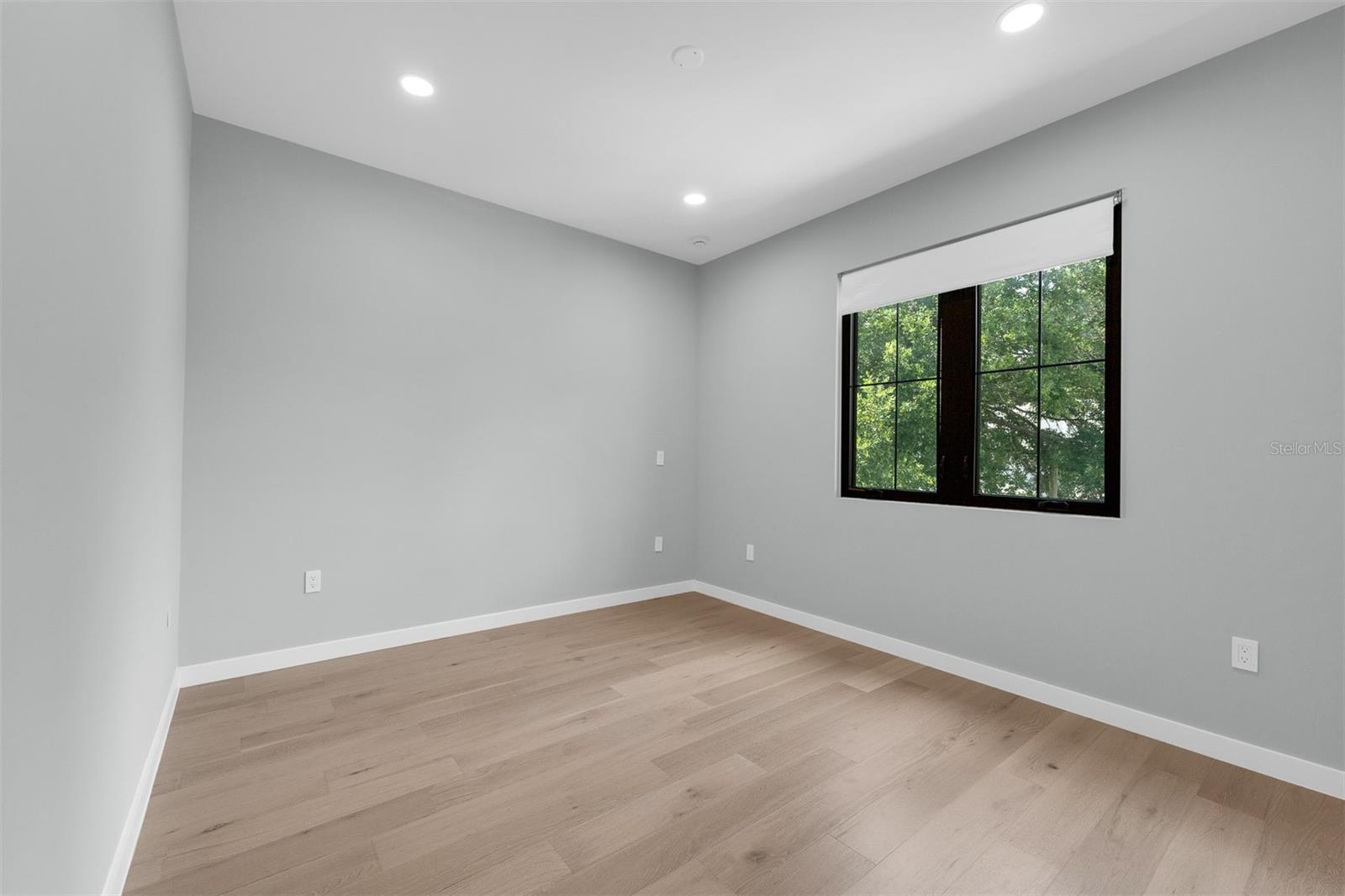 9 E Steele St Property Photo 49