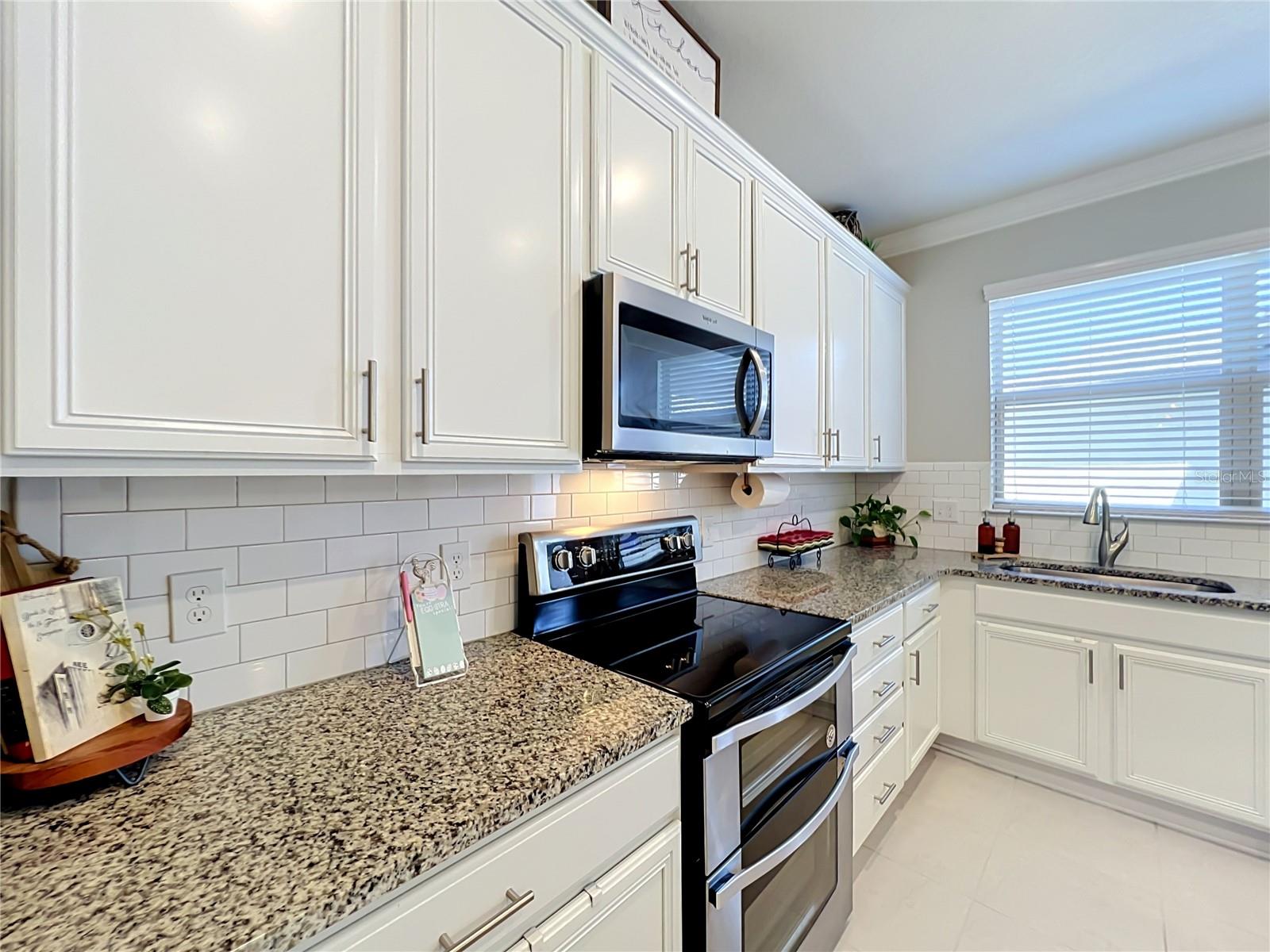 5069 Caspian St Property Photo 25