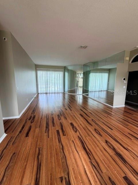 16525 Majestic Ct Property Photo 2