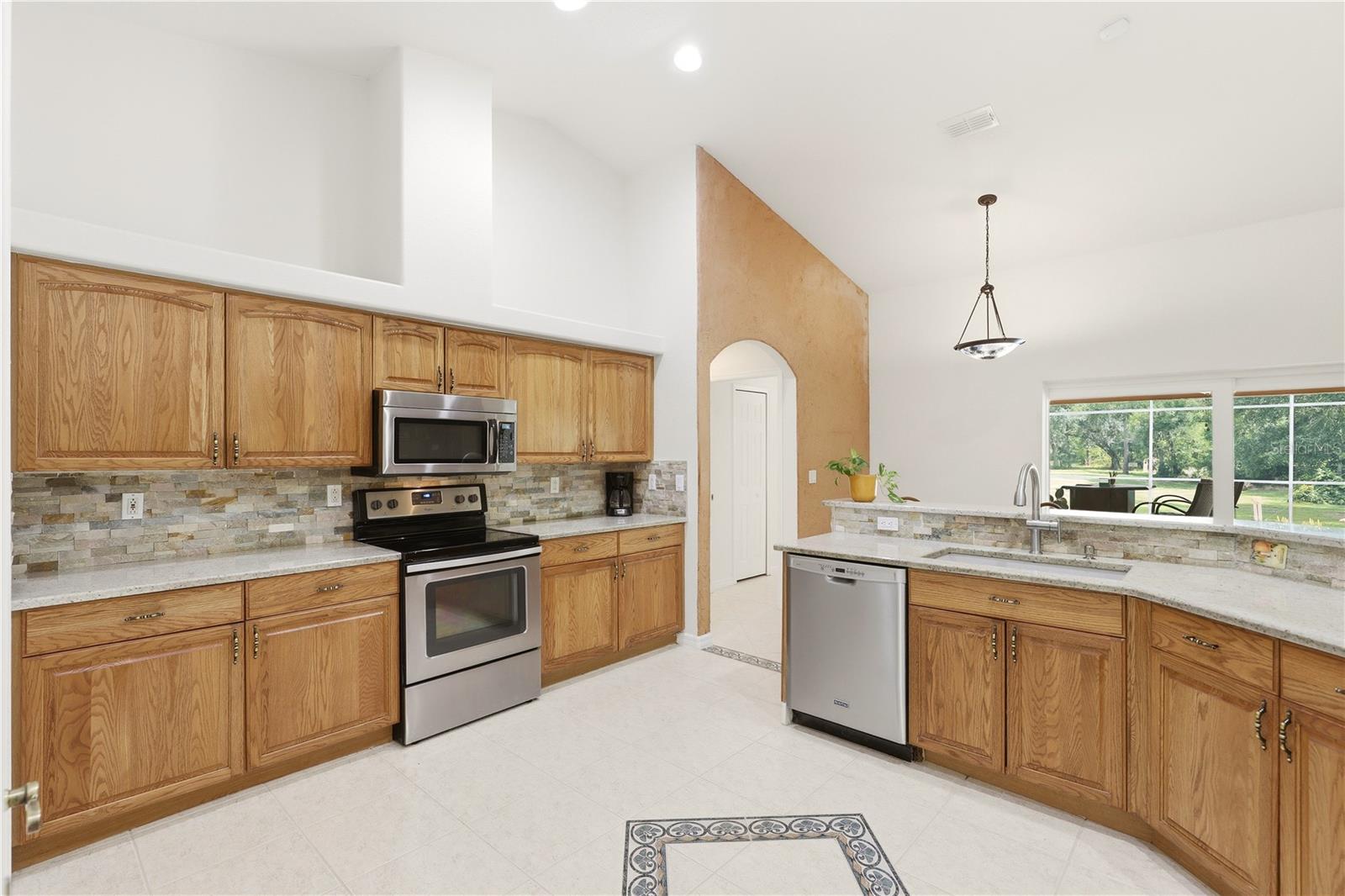 19113 Quinlan St Property Photo 16