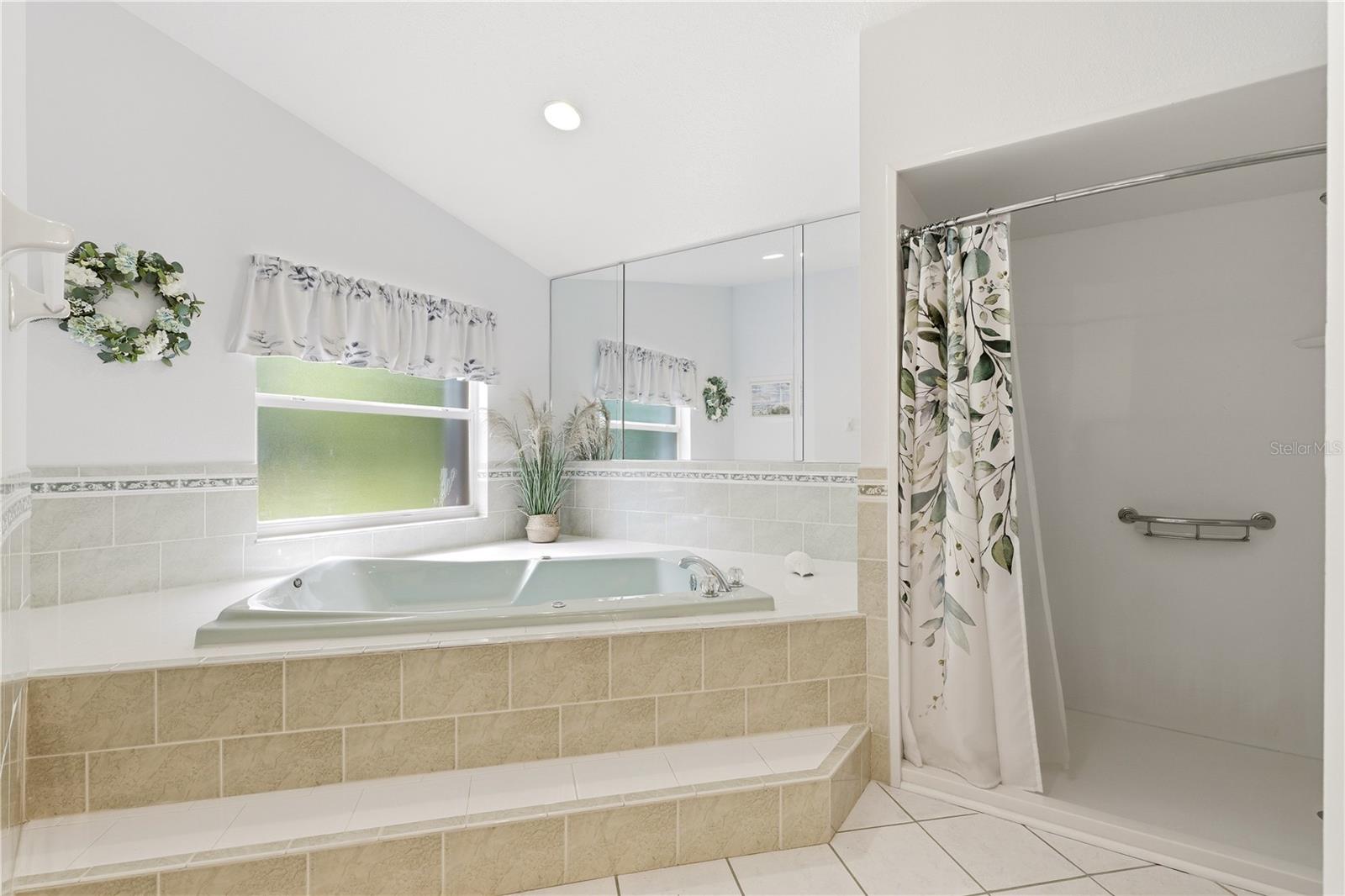 19113 Quinlan St Property Photo 27