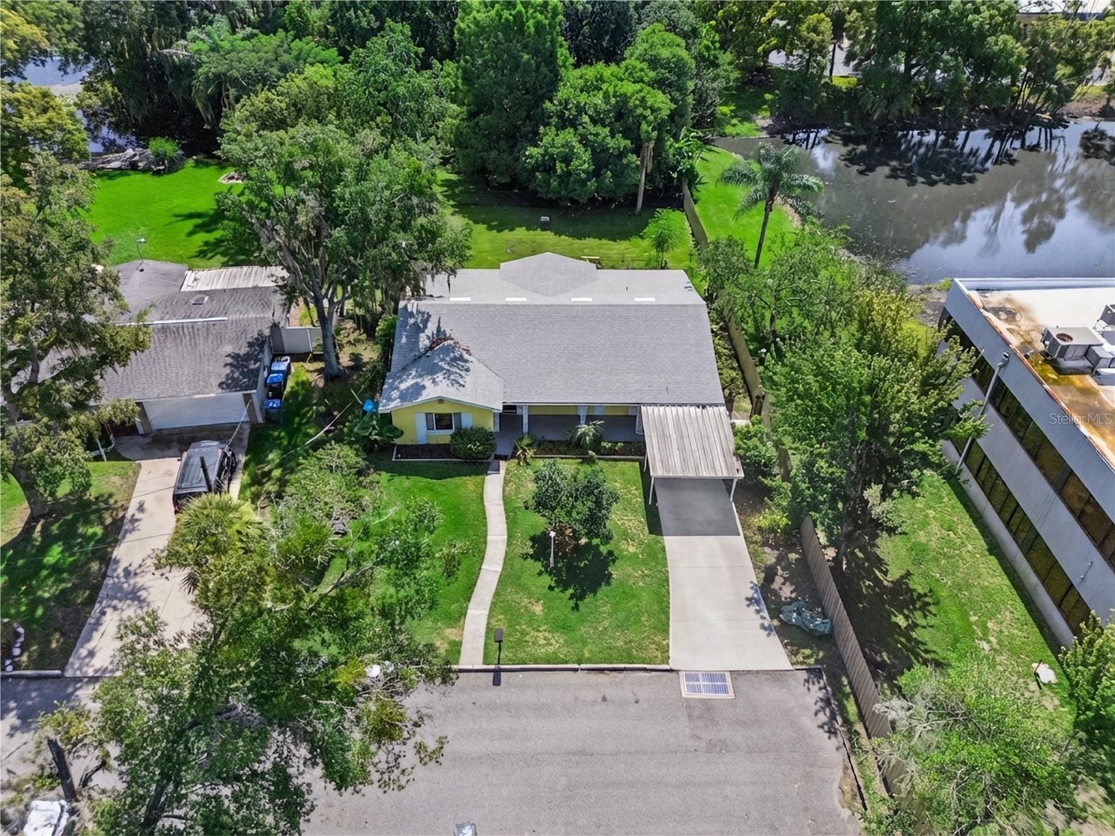 1003 Lake Bell Dr Property Photo 27