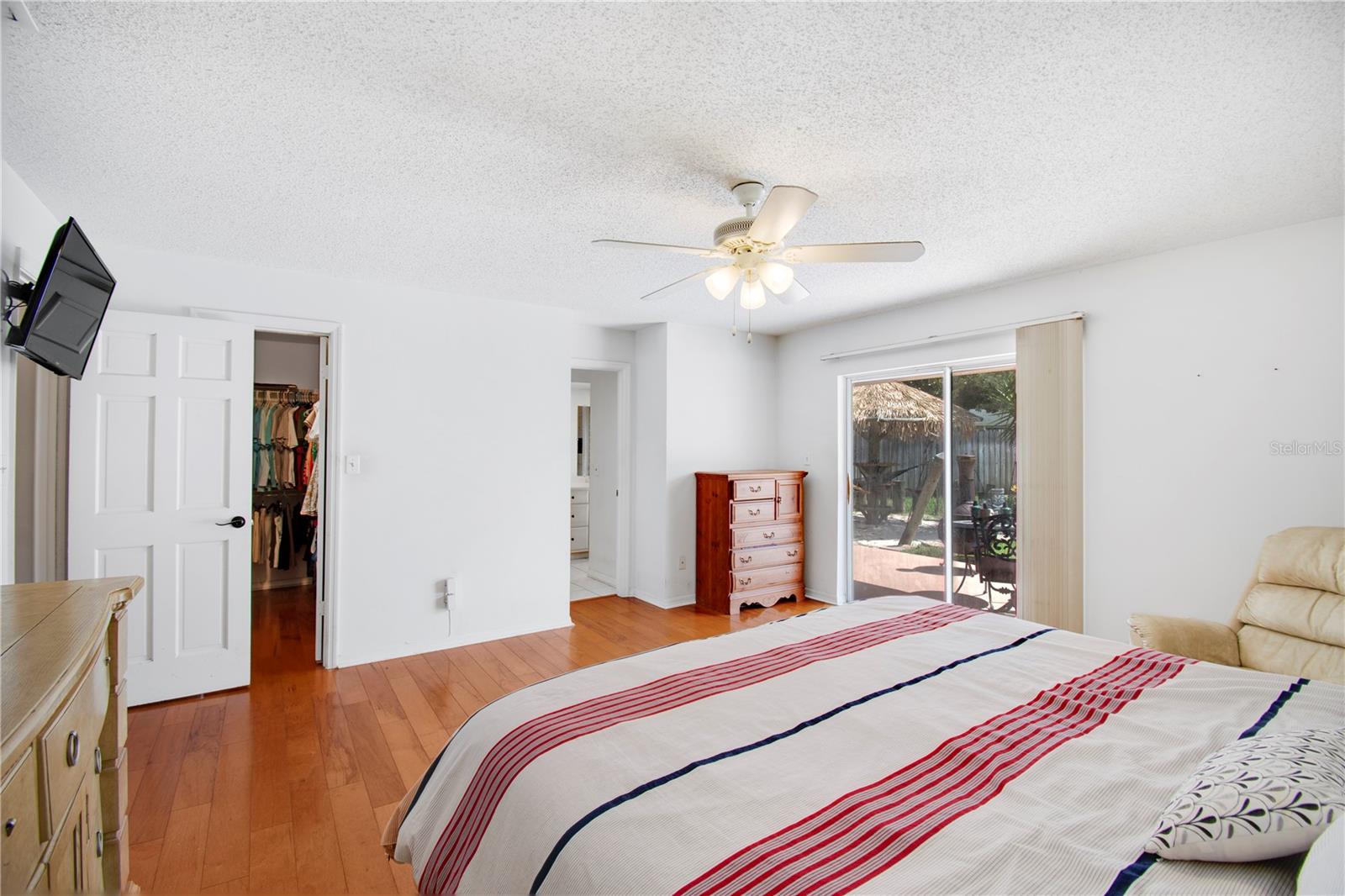 8628 Granada Blvd Property Photo 28